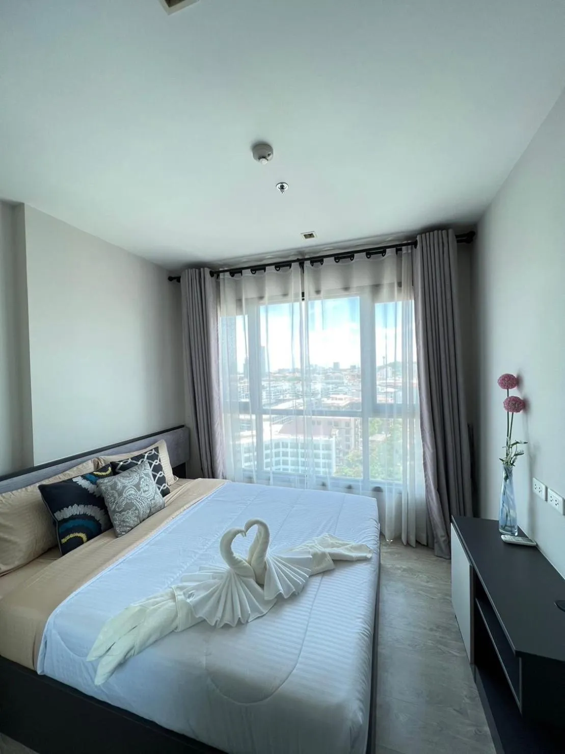 Bed in The base Pattaya