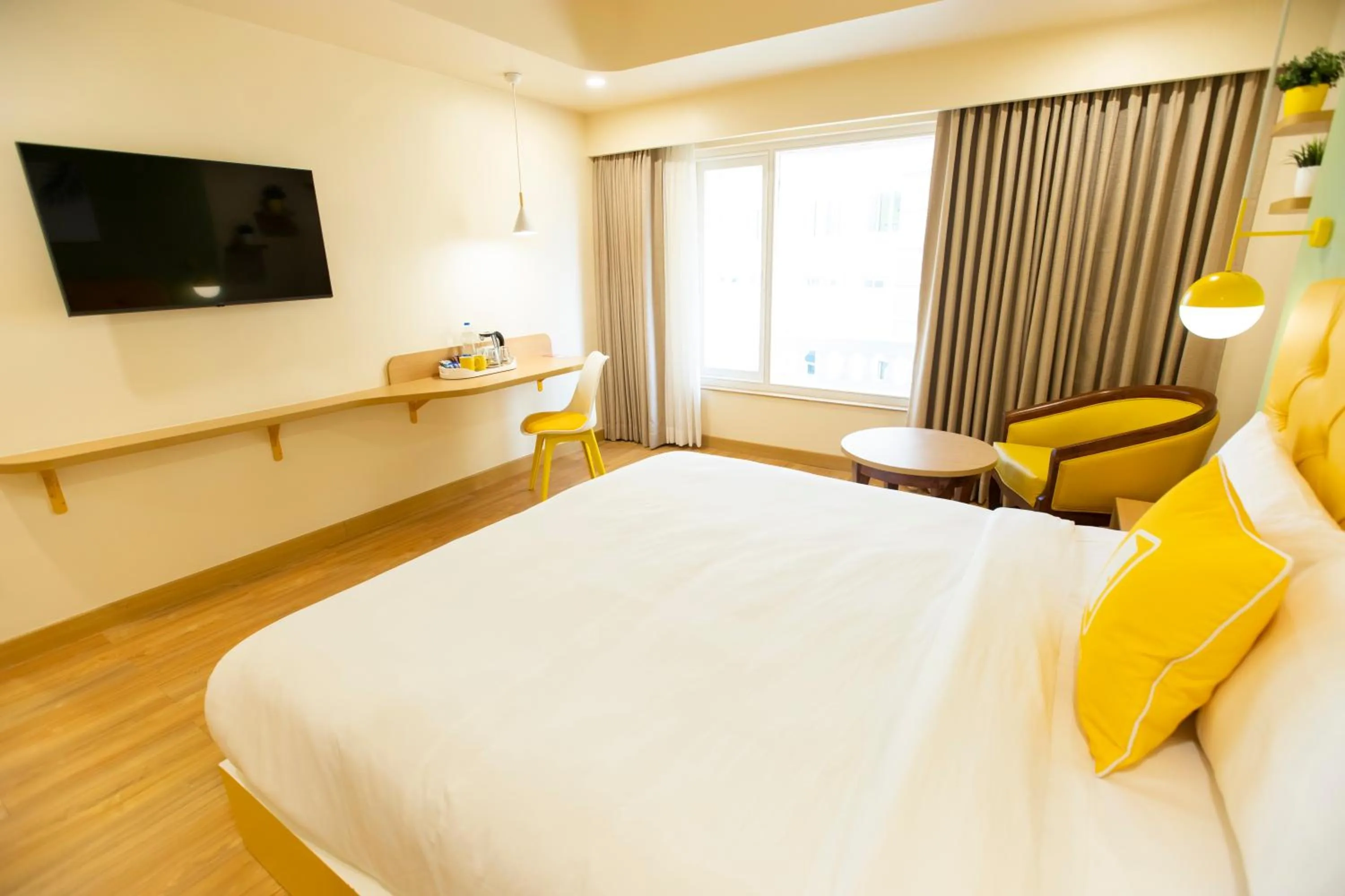 Photo of the whole room, Bed in Bloom Hub l Guindy