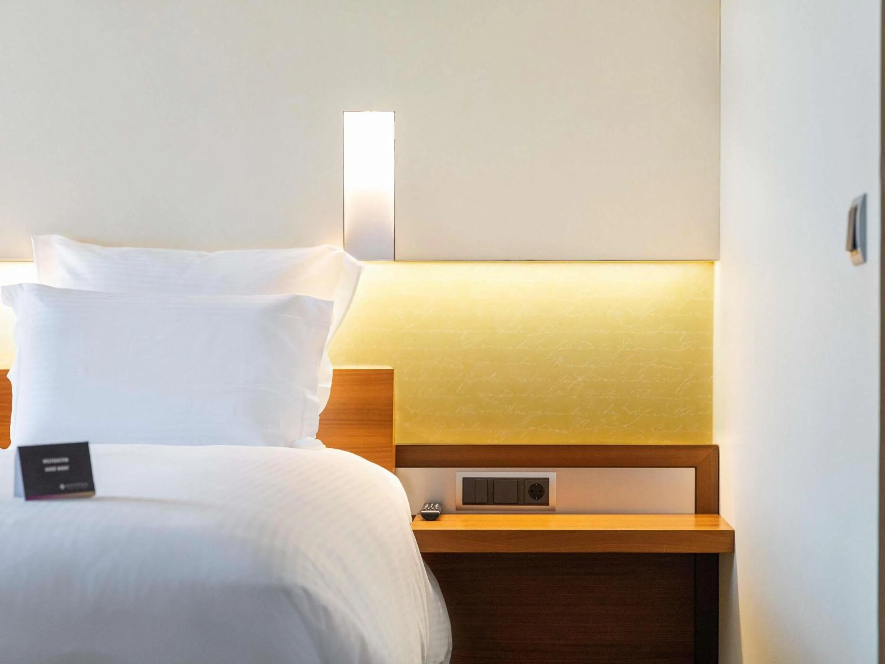 Bedroom, Bed in Pullman Eindhoven Cocagne