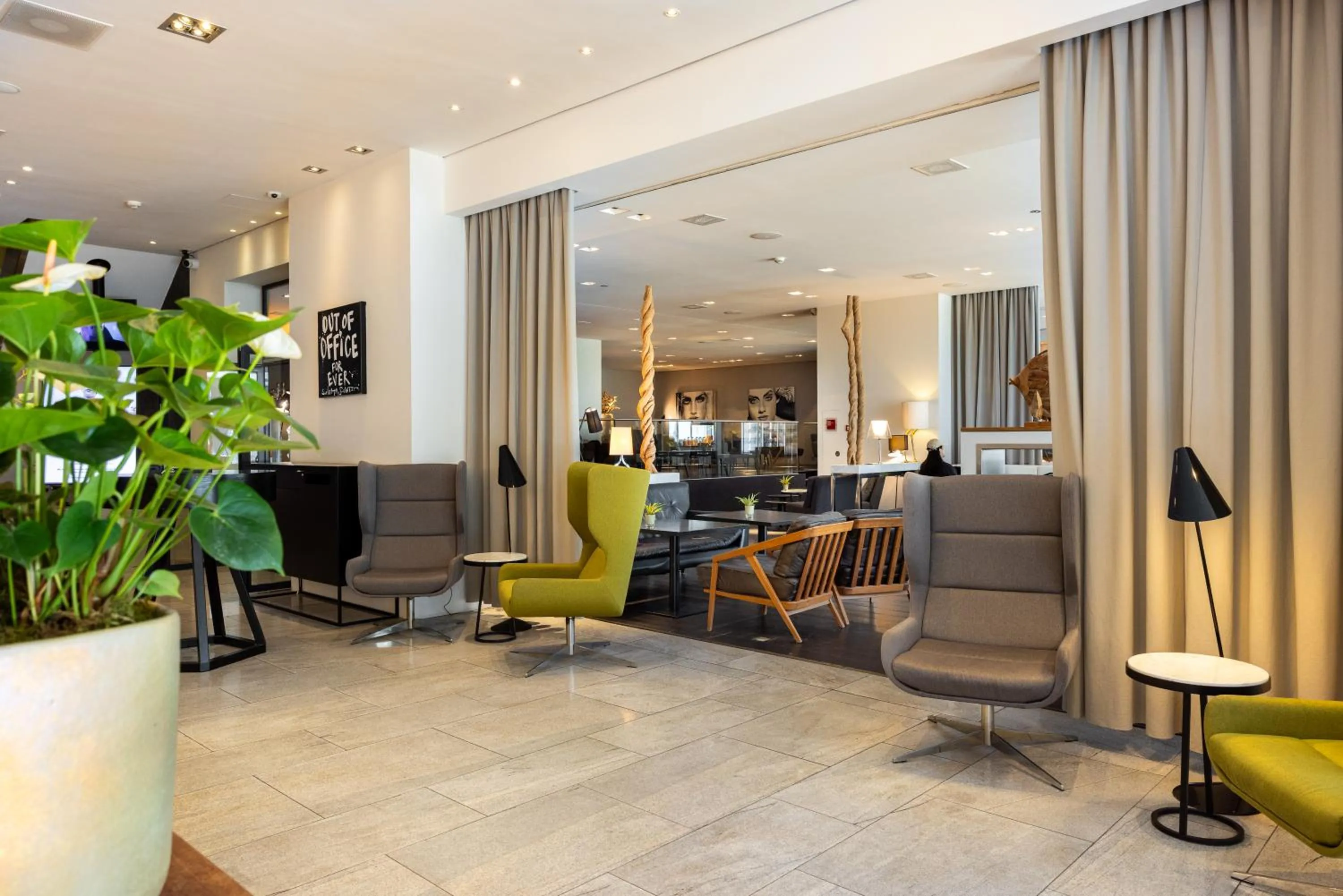 Lobby or reception in Pullman Eindhoven Cocagne