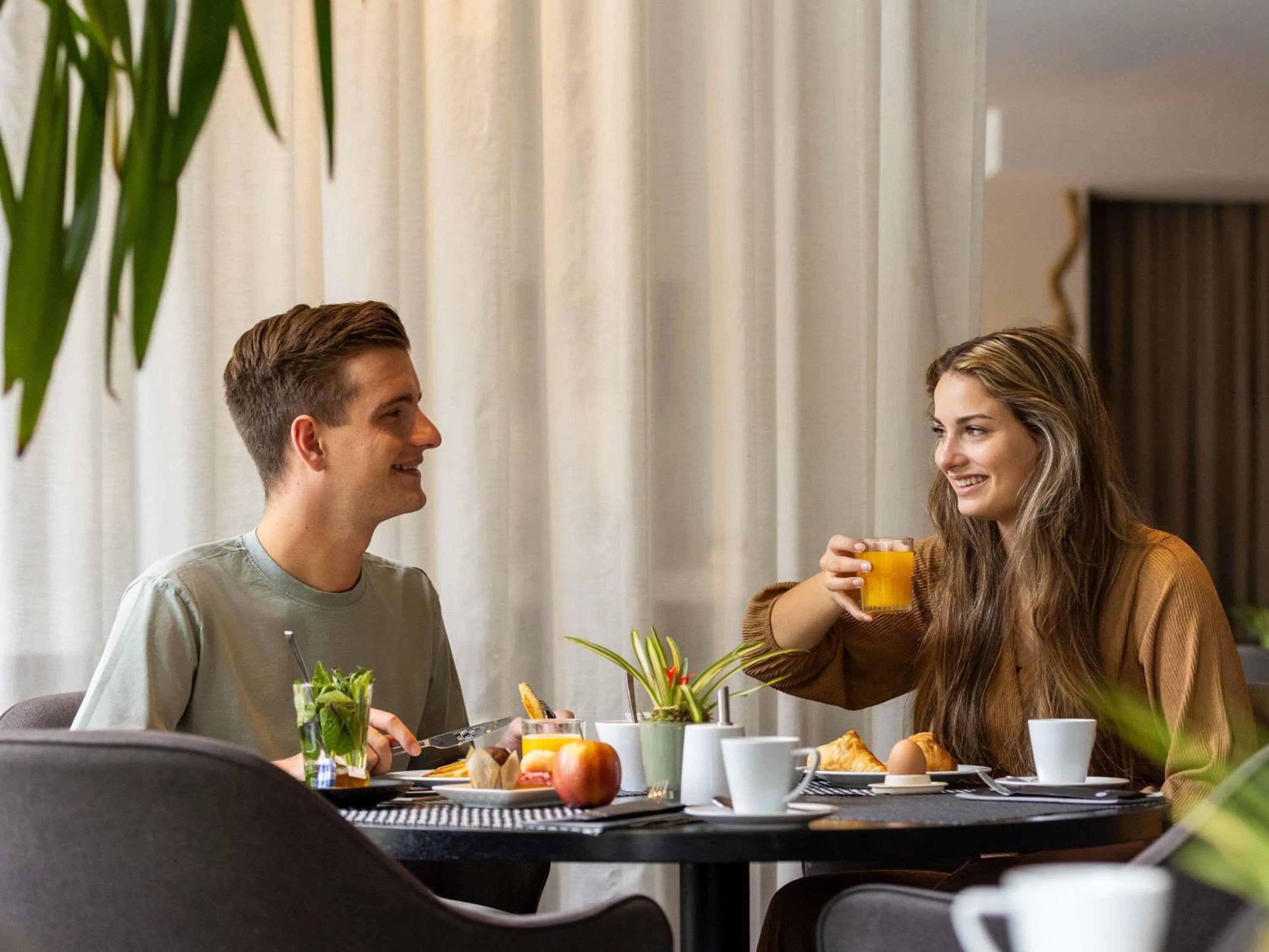 Restaurant/places to eat in Pullman Eindhoven Cocagne