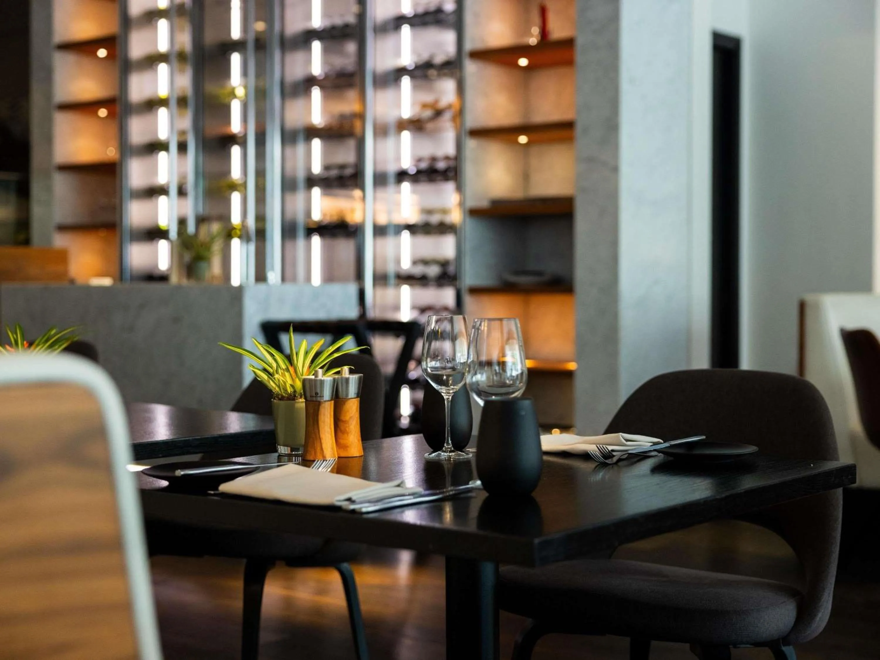 Restaurant/places to eat in Pullman Eindhoven Cocagne