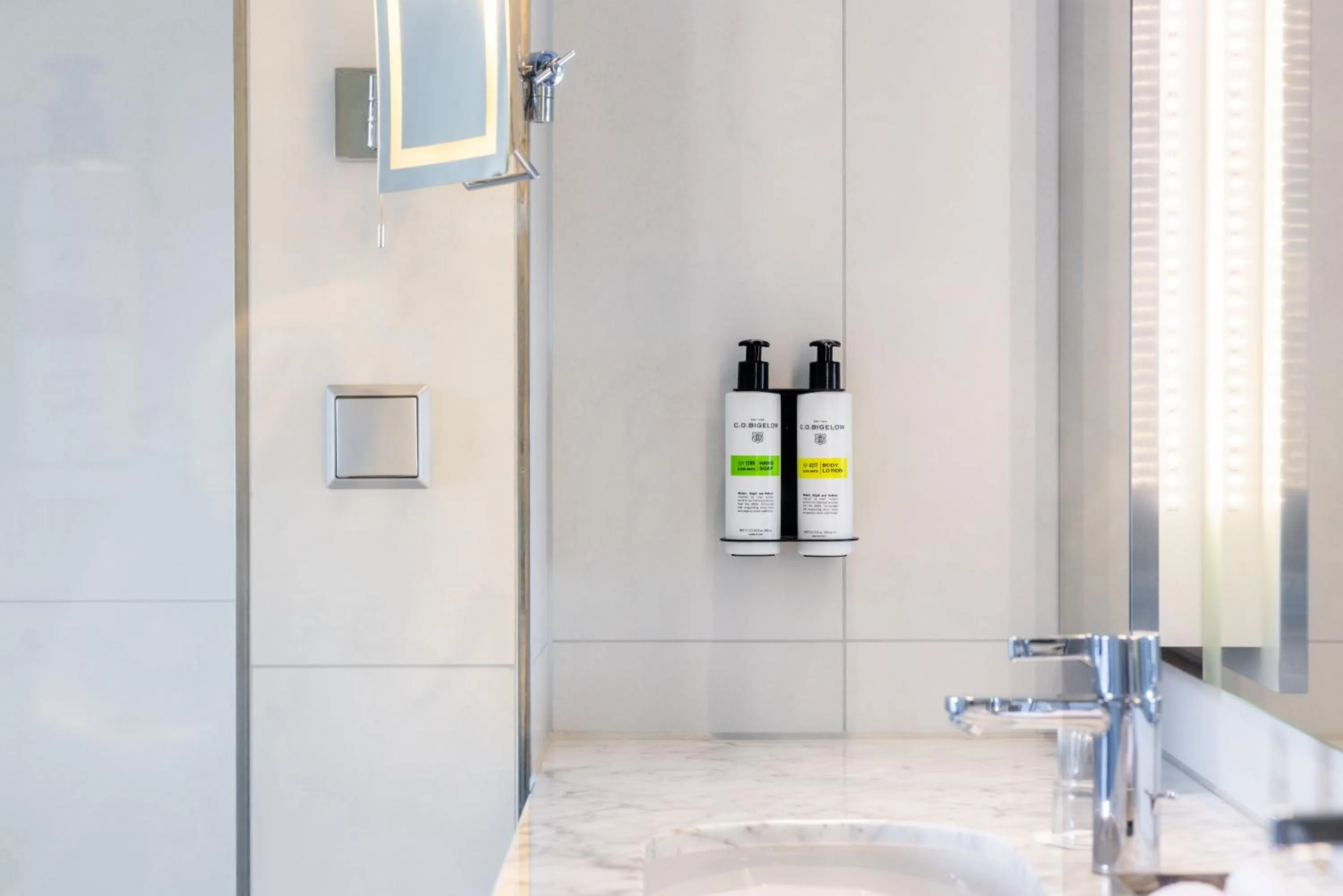 Bathroom in Pullman Eindhoven Cocagne