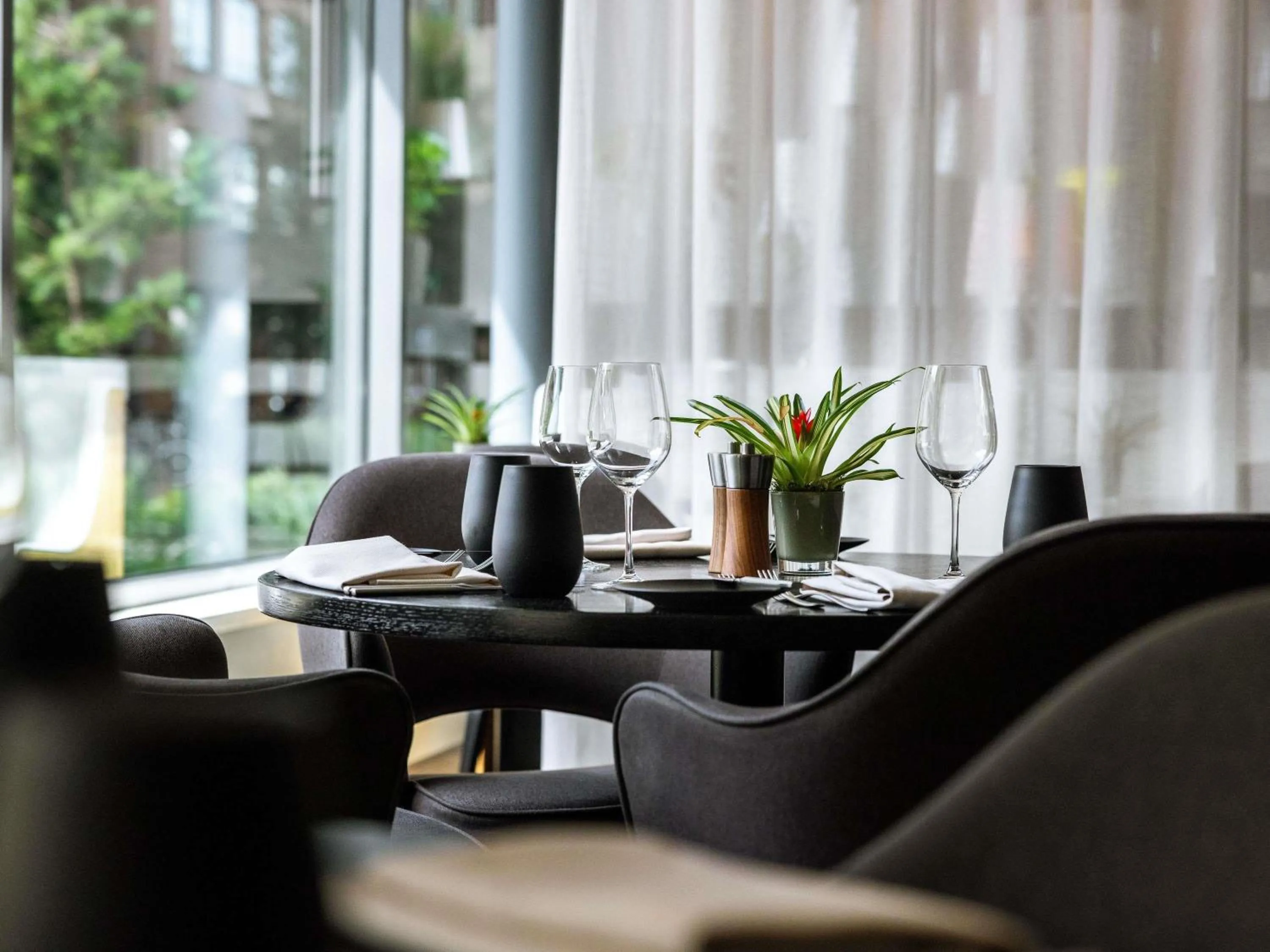 Restaurant/places to eat in Pullman Eindhoven Cocagne