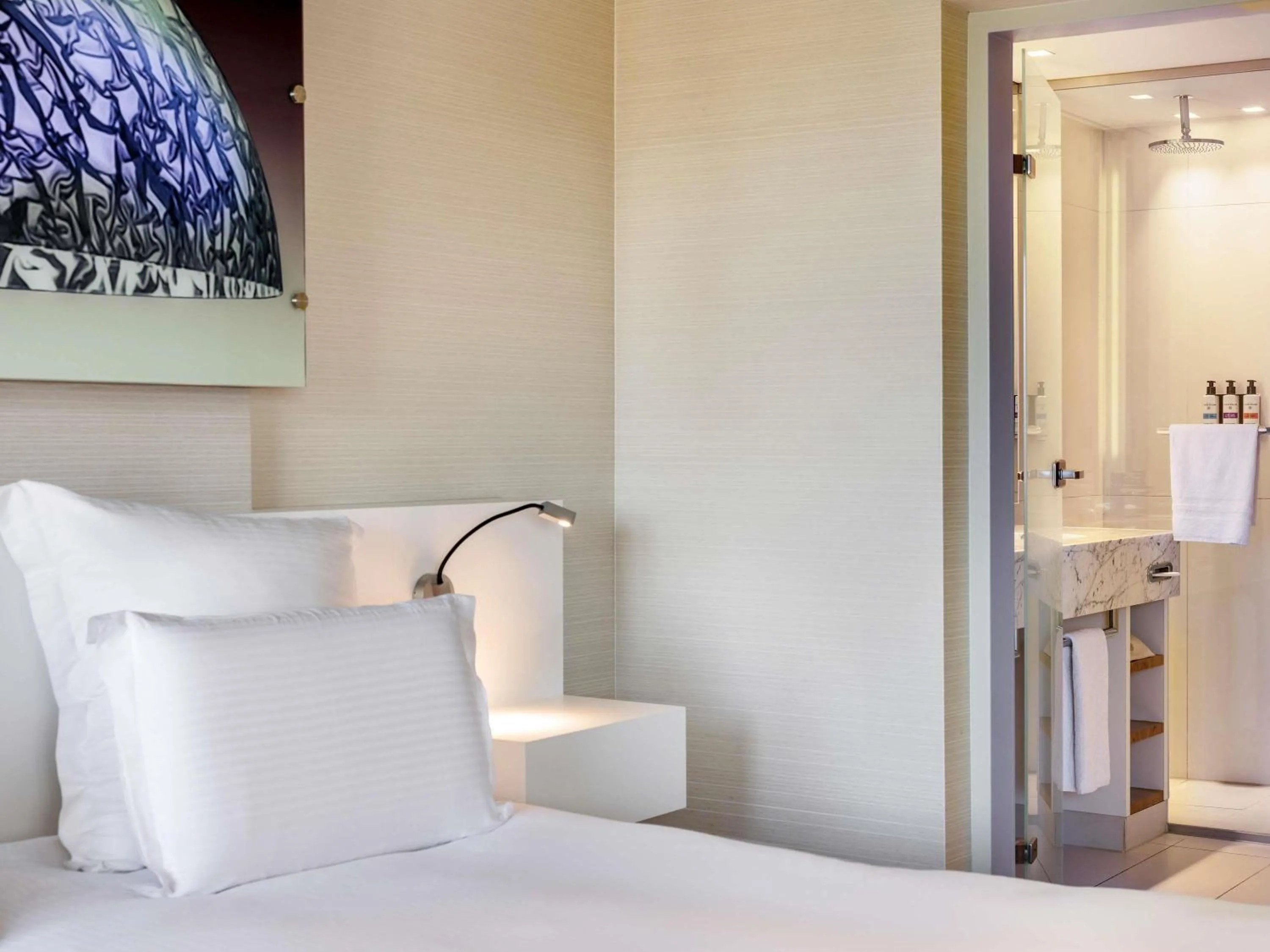 Bedroom, Bed in Pullman Eindhoven Cocagne