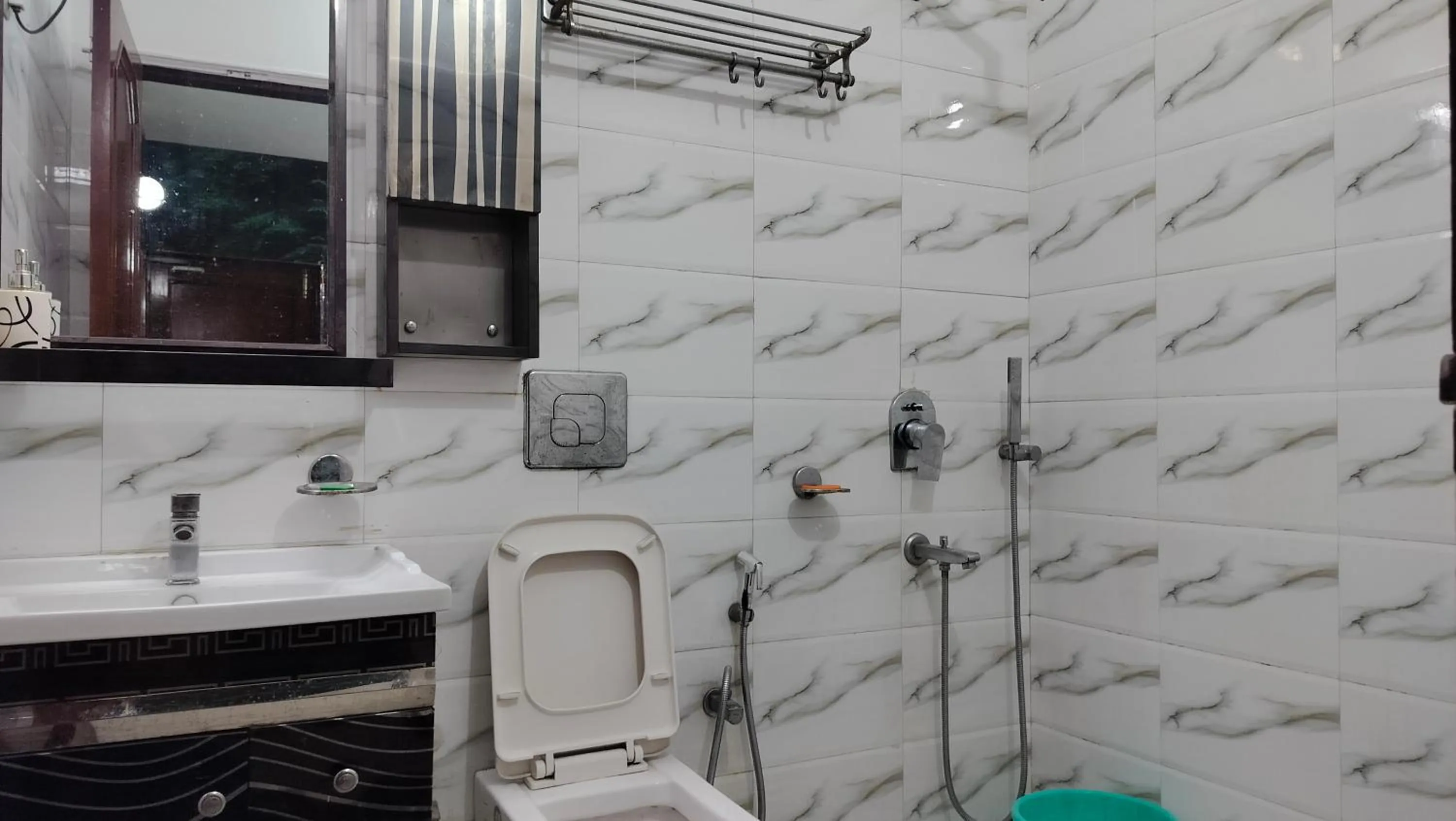 Bathroom in Jay Jagannath