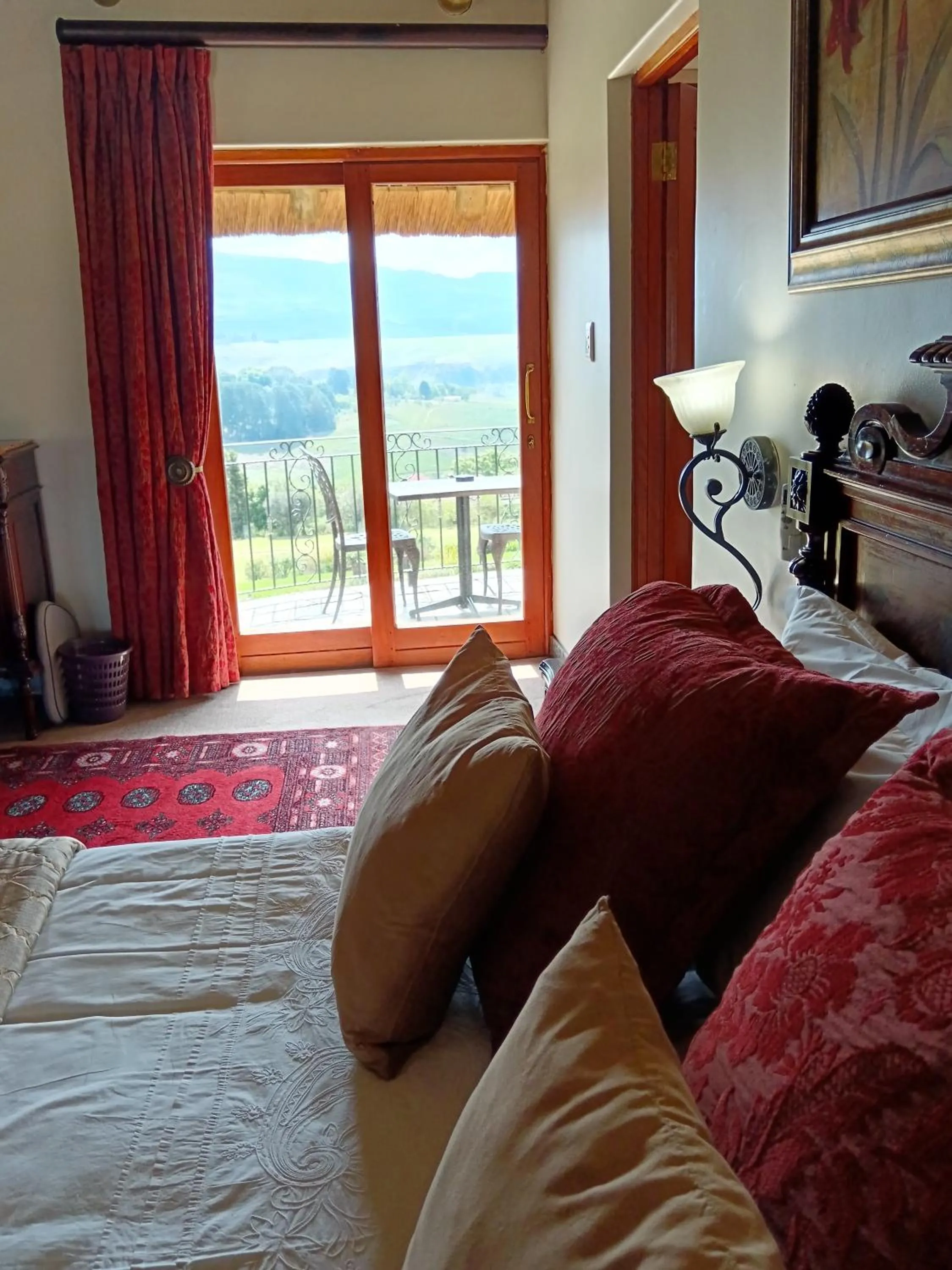 Balcony/Terrace, Bed in Inkungu Lodge