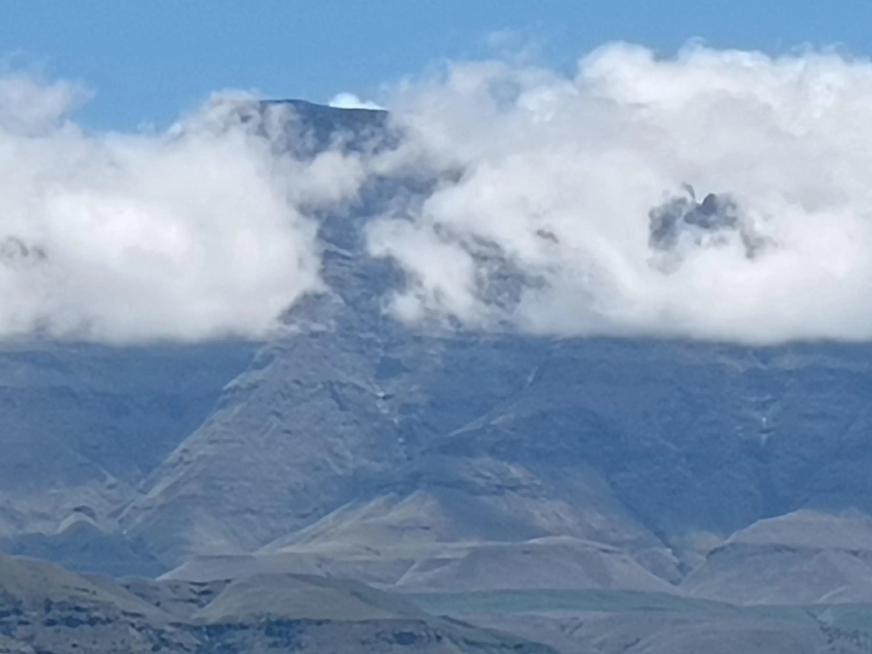 Mountain view in Inkungu Lodge