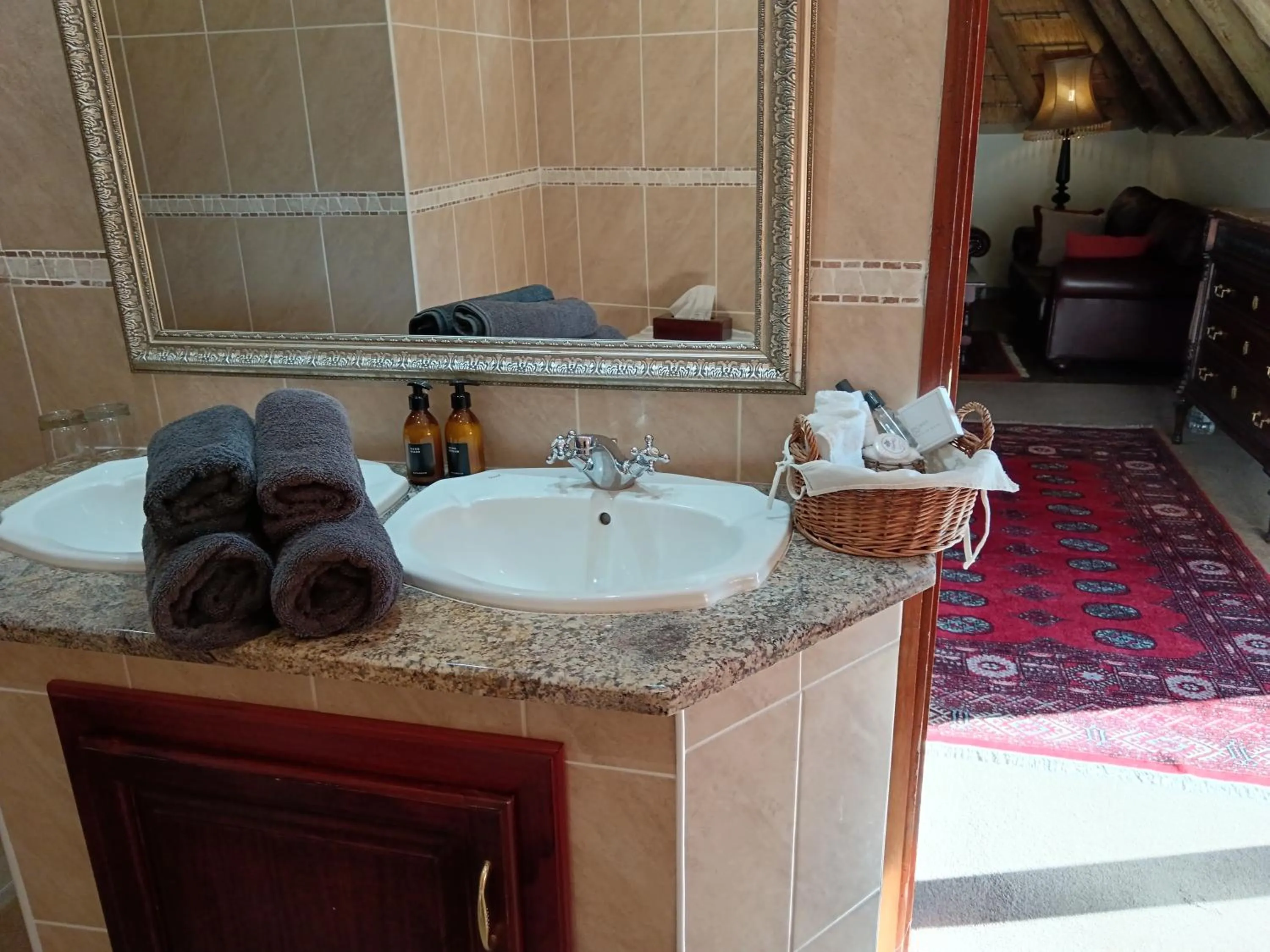 Bathroom in Inkungu Lodge