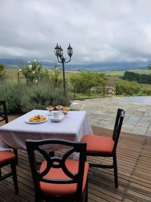 Balcony/Terrace in Inkungu Lodge