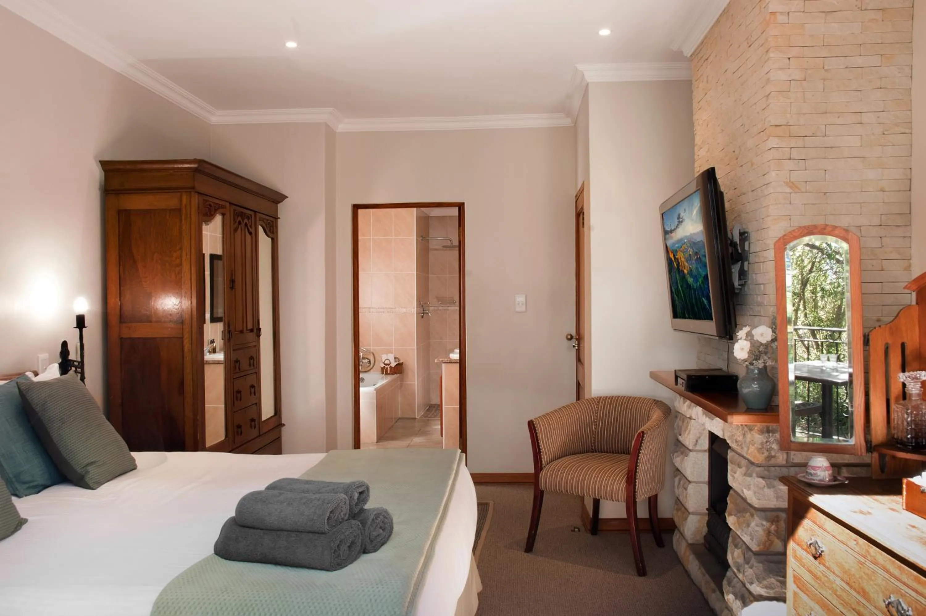 Bedroom, Bed in Inkungu Lodge