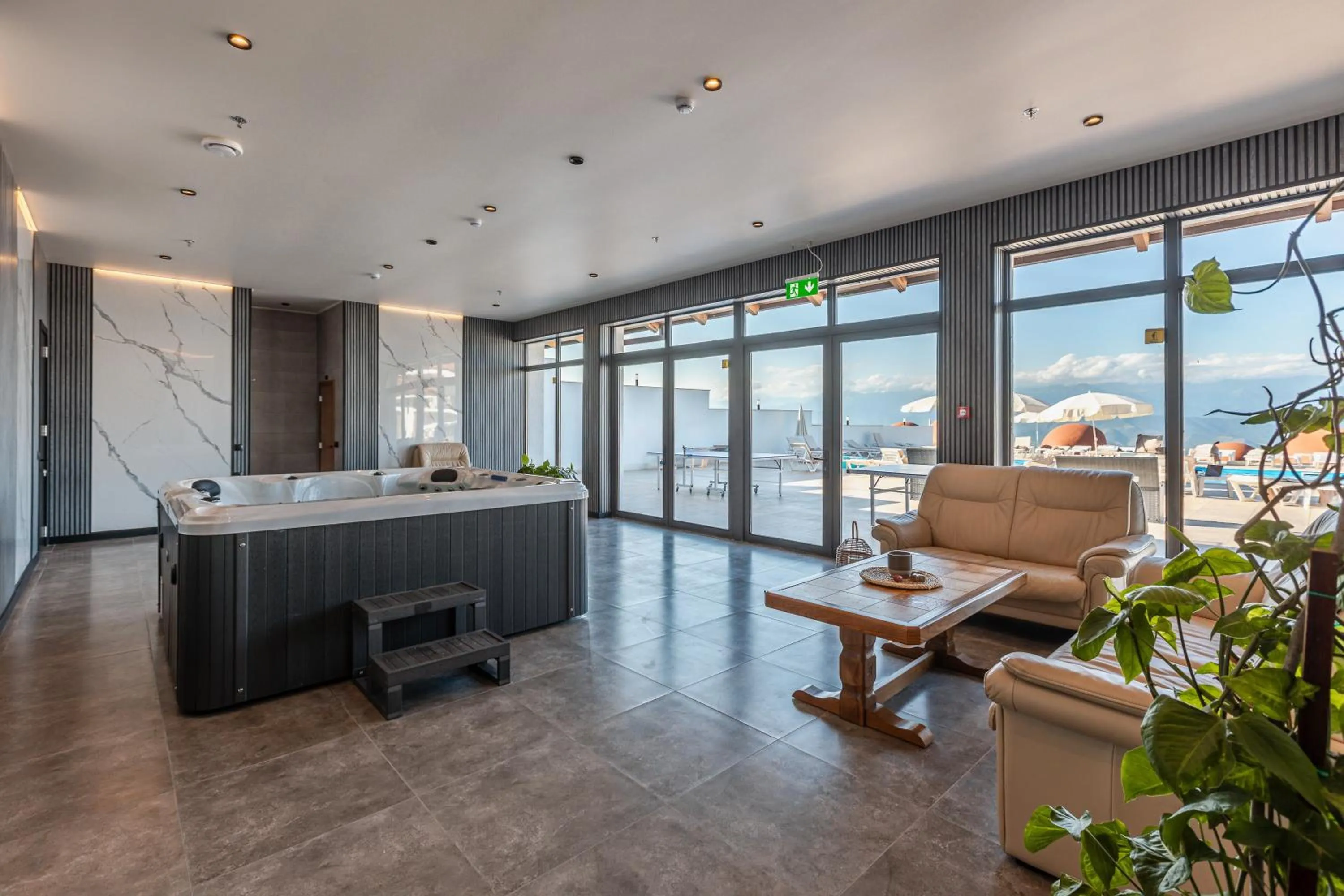 Hot Tub in Hotel Qvevrebi