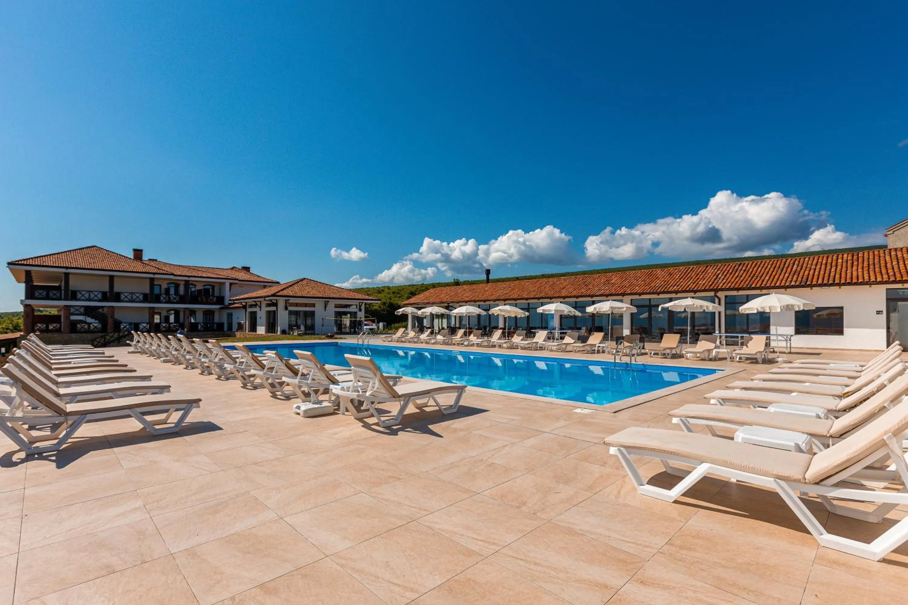 Swimming pool in Hotel Qvevrebi