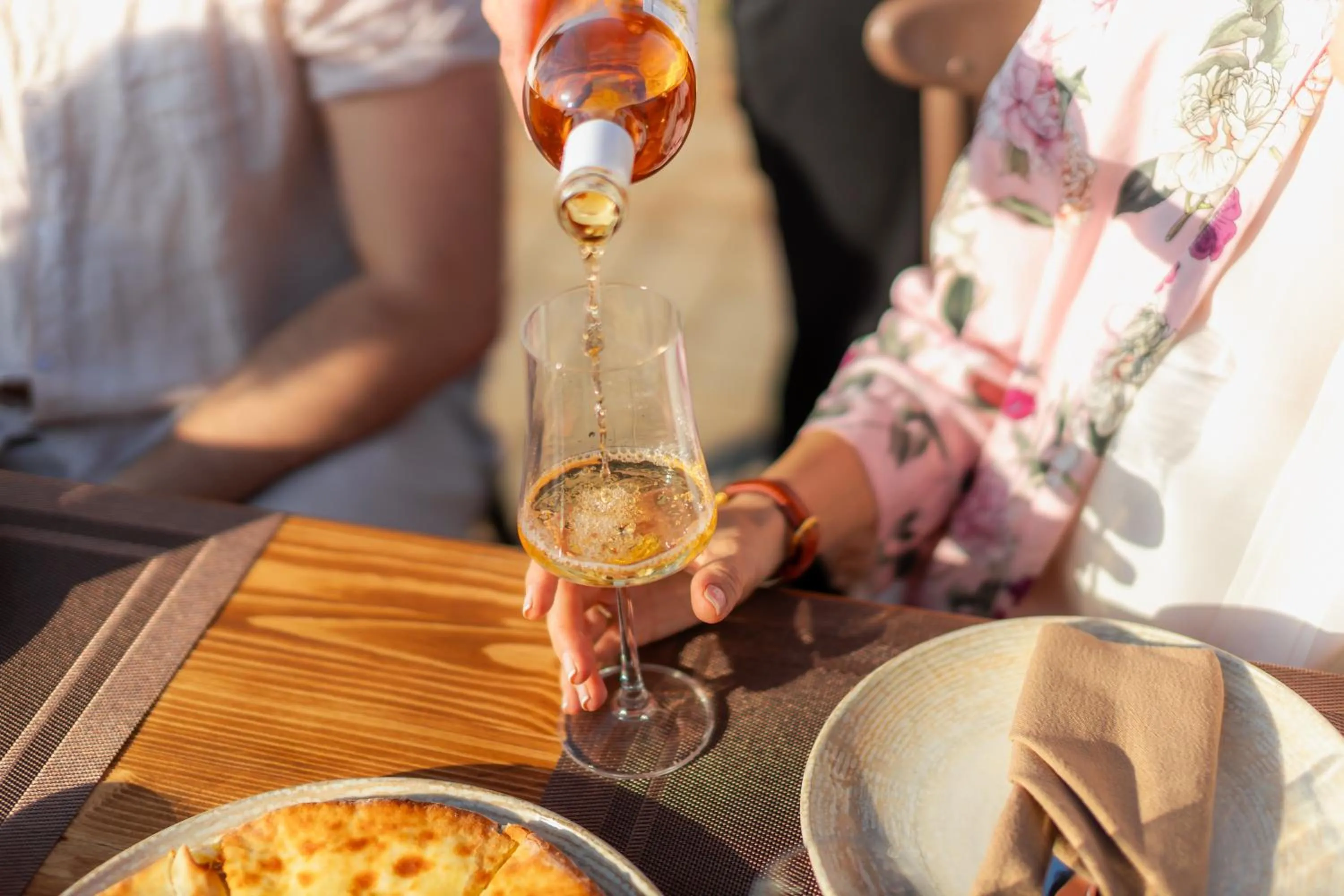 Restaurant/places to eat in Hotel Qvevrebi