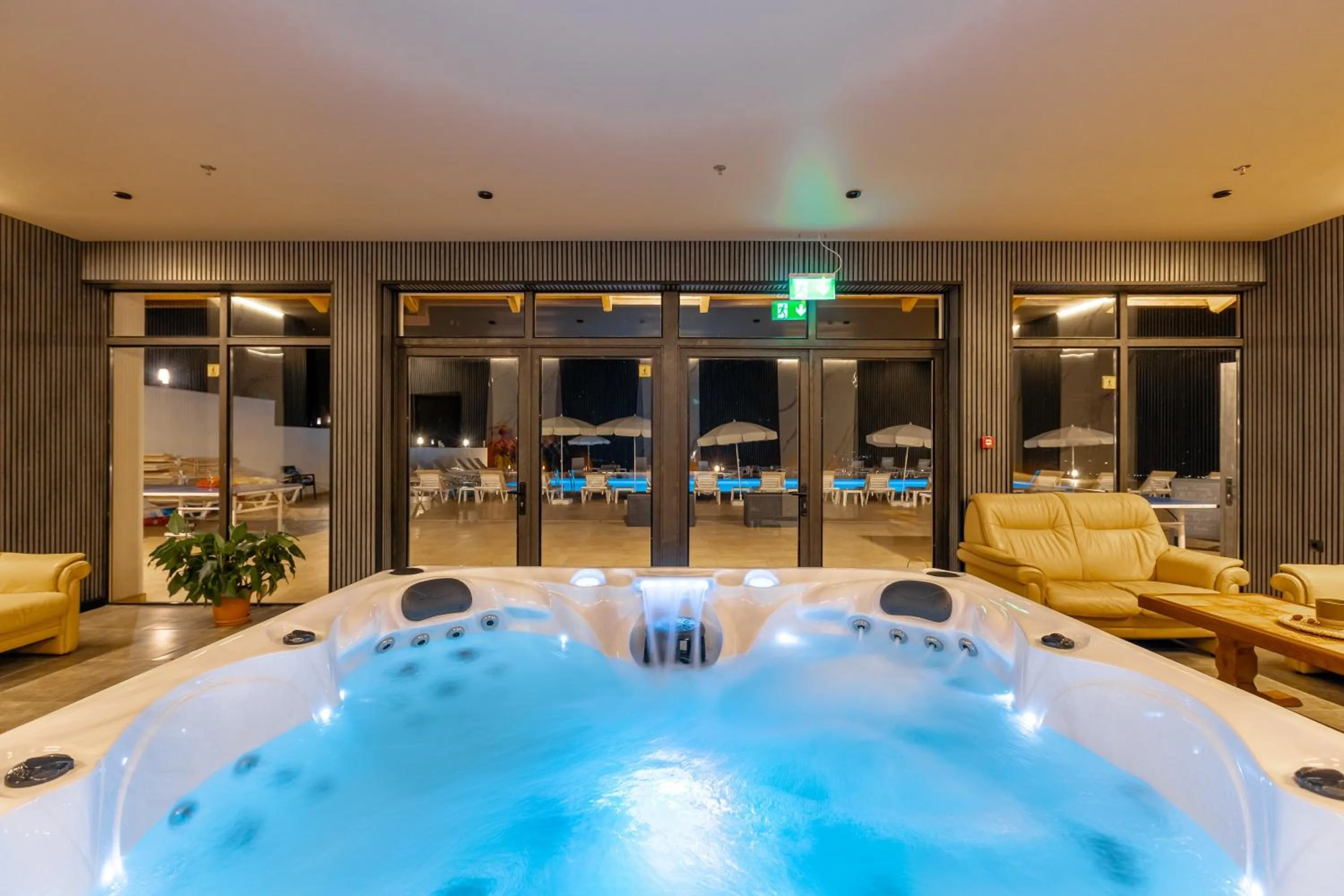 Hot Tub in Hotel Qvevrebi