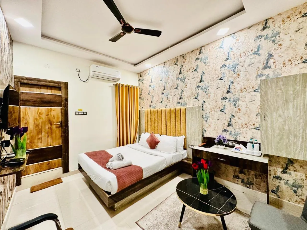 Property building, Bed in Hotel Sky International- Airport Zone Hyderabad