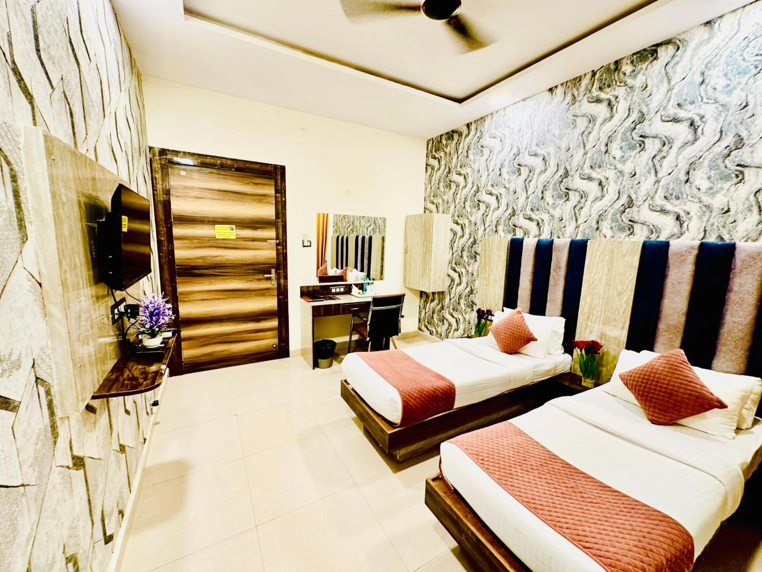 Property building, Bed in Hotel Sky International- Airport Zone Hyderabad