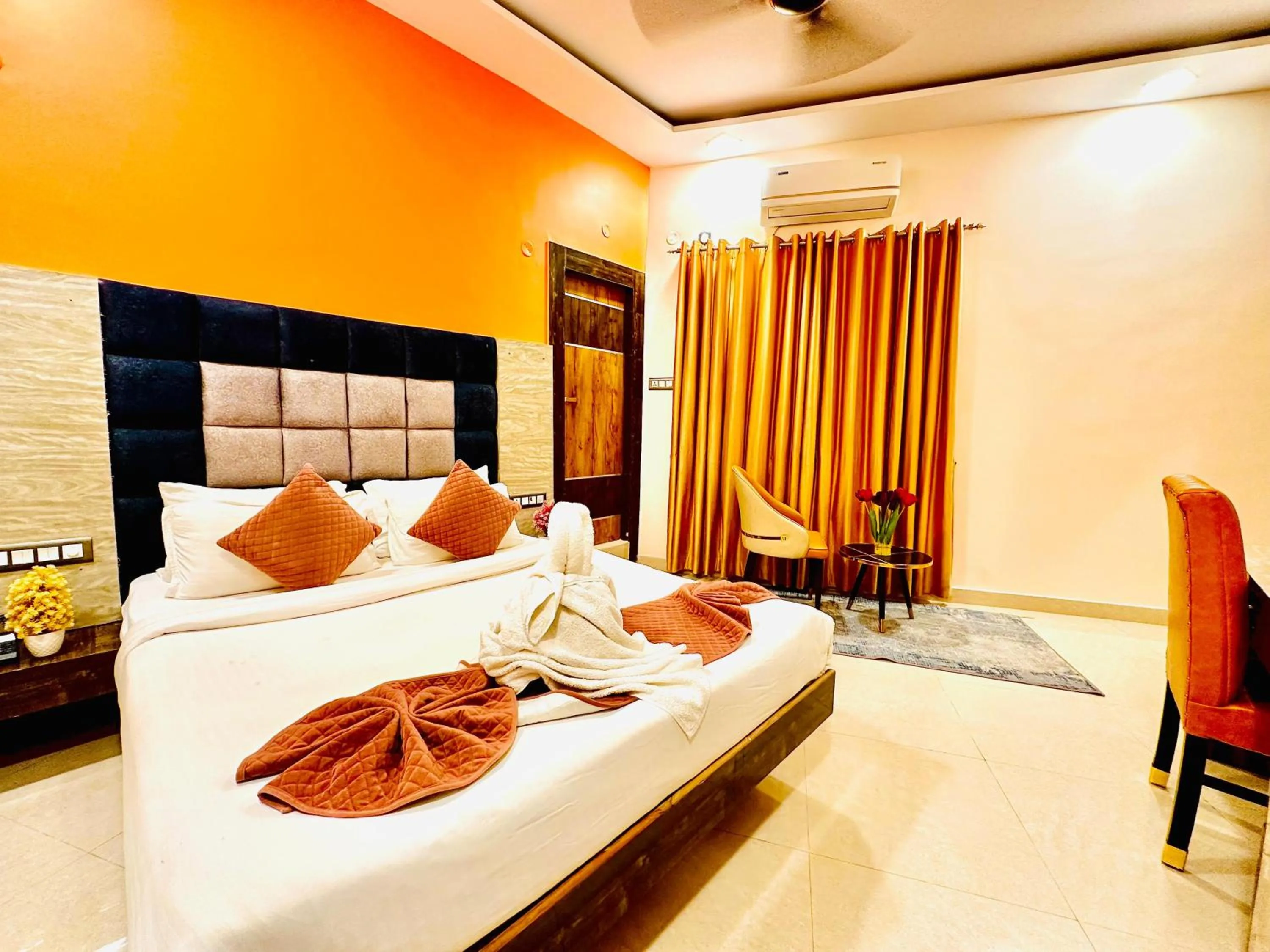 Property building, Bed in Hotel Sky International- Airport Zone Hyderabad