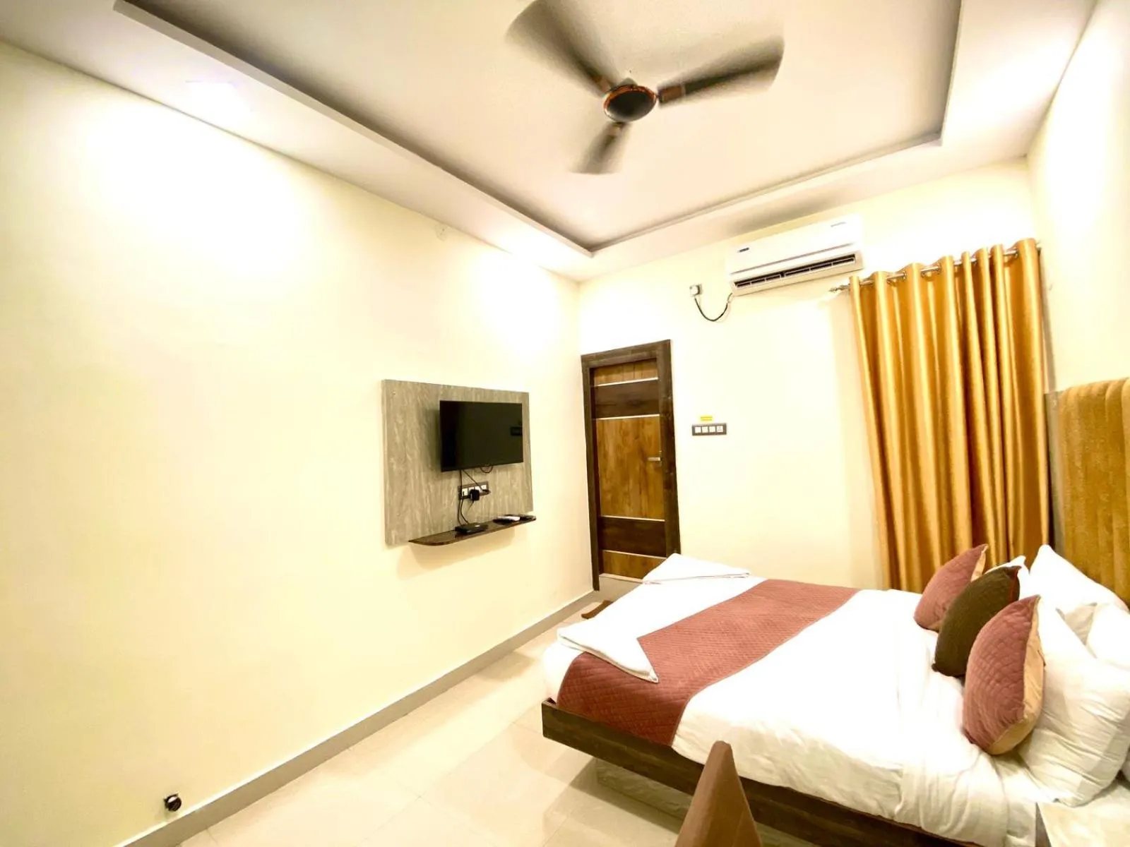 Bed in Hotel Sky International- Airport Zone Hyderabad