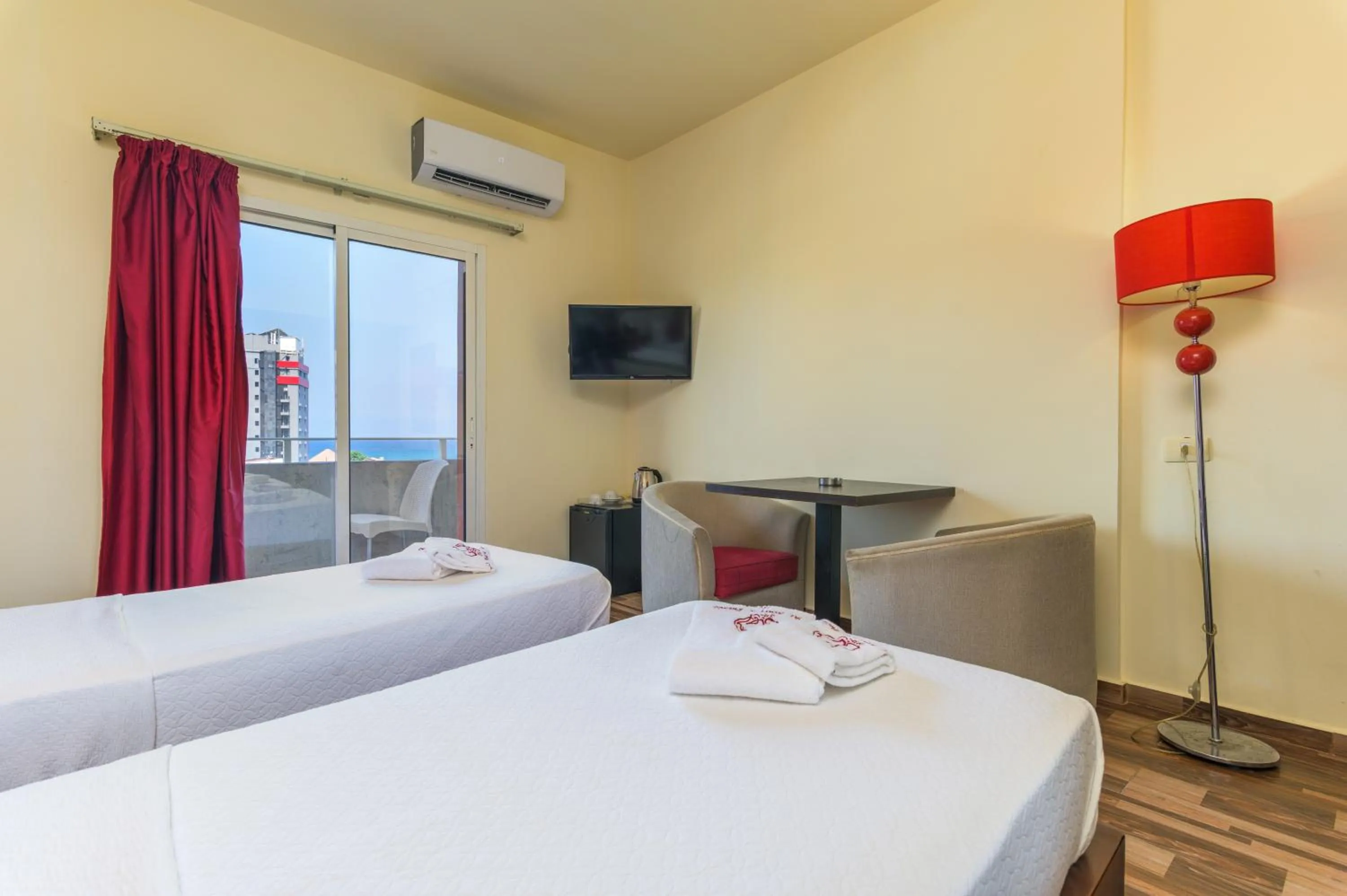 Bed in Al Murjan Palace Hotel Jounieh