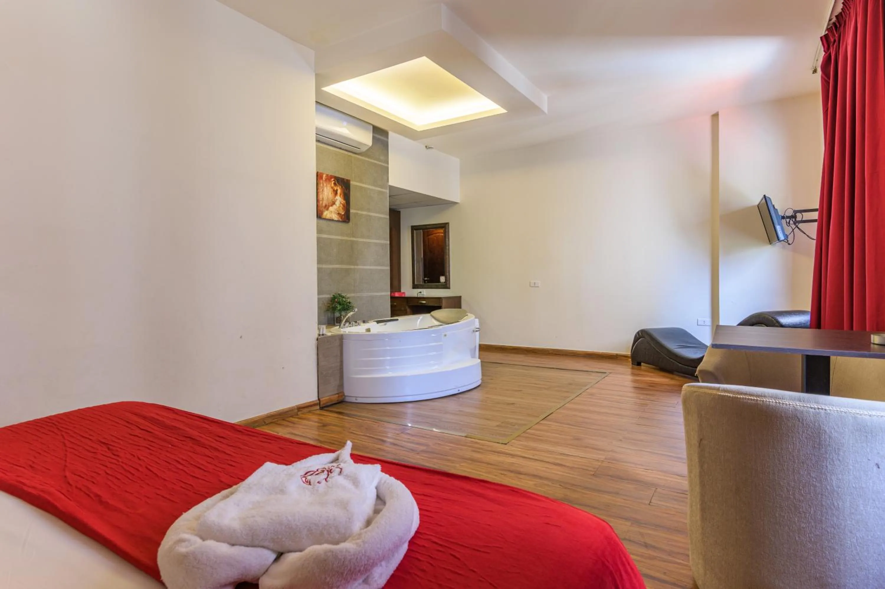 Bed in Al Murjan Palace Hotel Jounieh