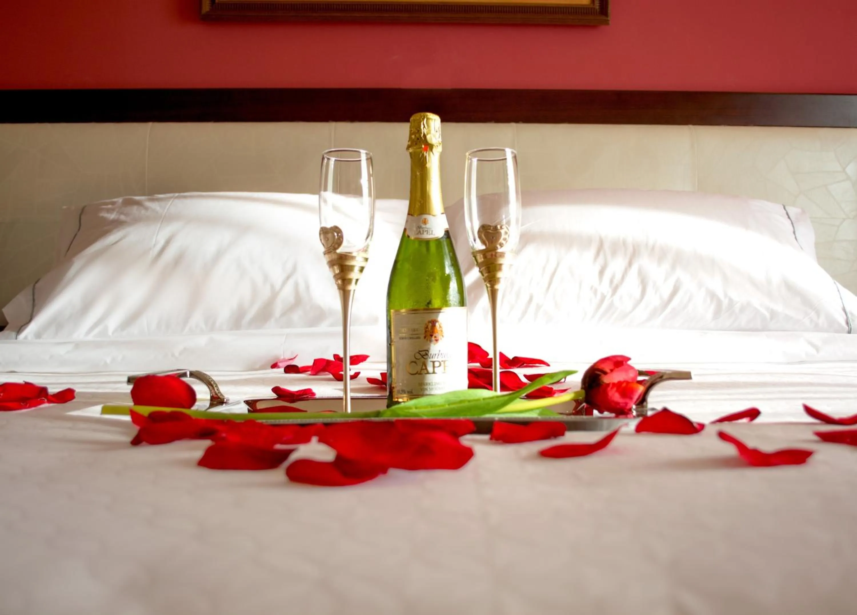 Bed in Al Murjan Palace Hotel Jounieh