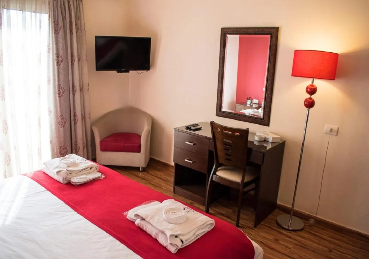 Seating area, Bed in Al Murjan Palace Hotel Jounieh