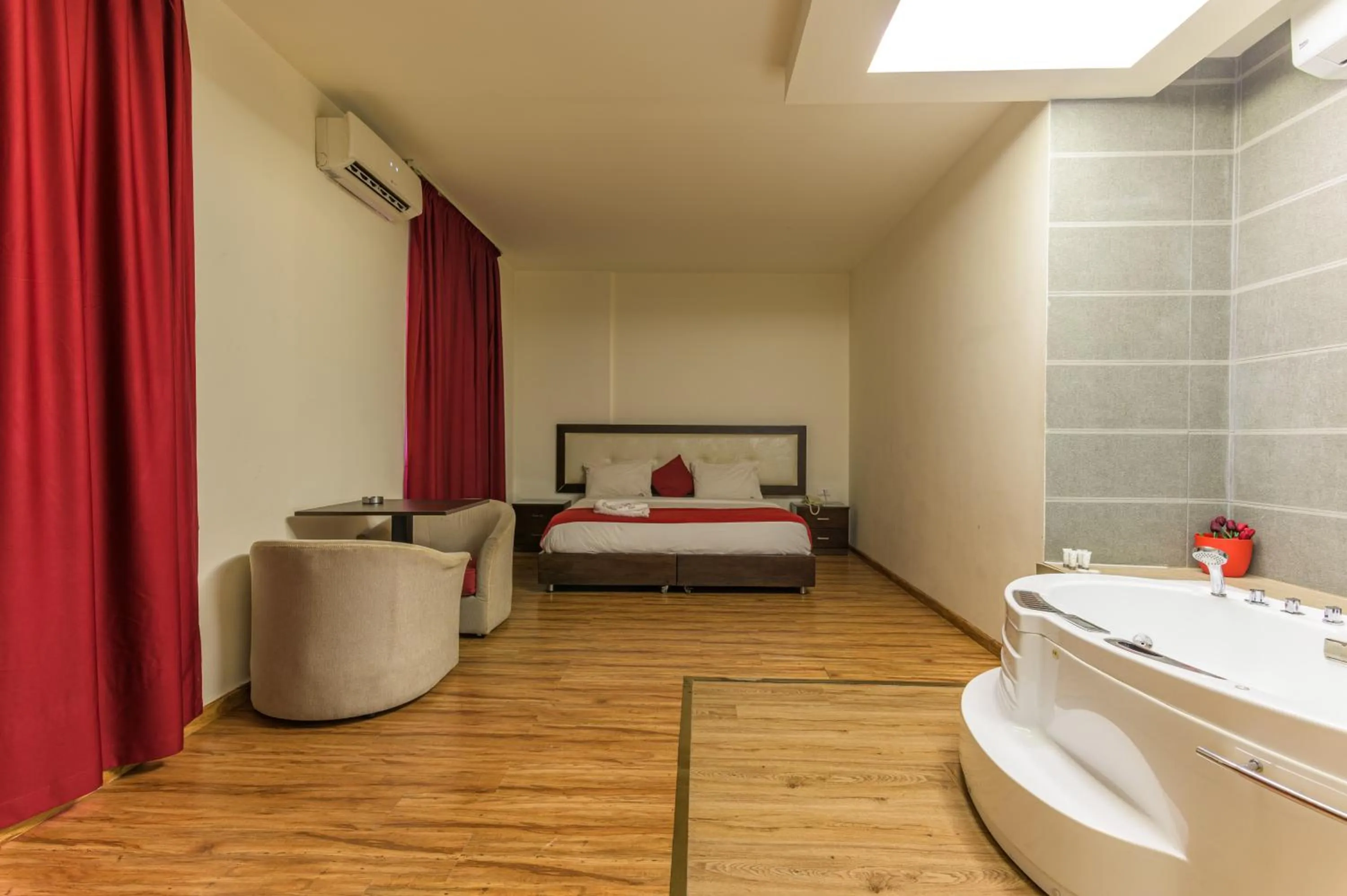 Bed in Al Murjan Palace Hotel Jounieh