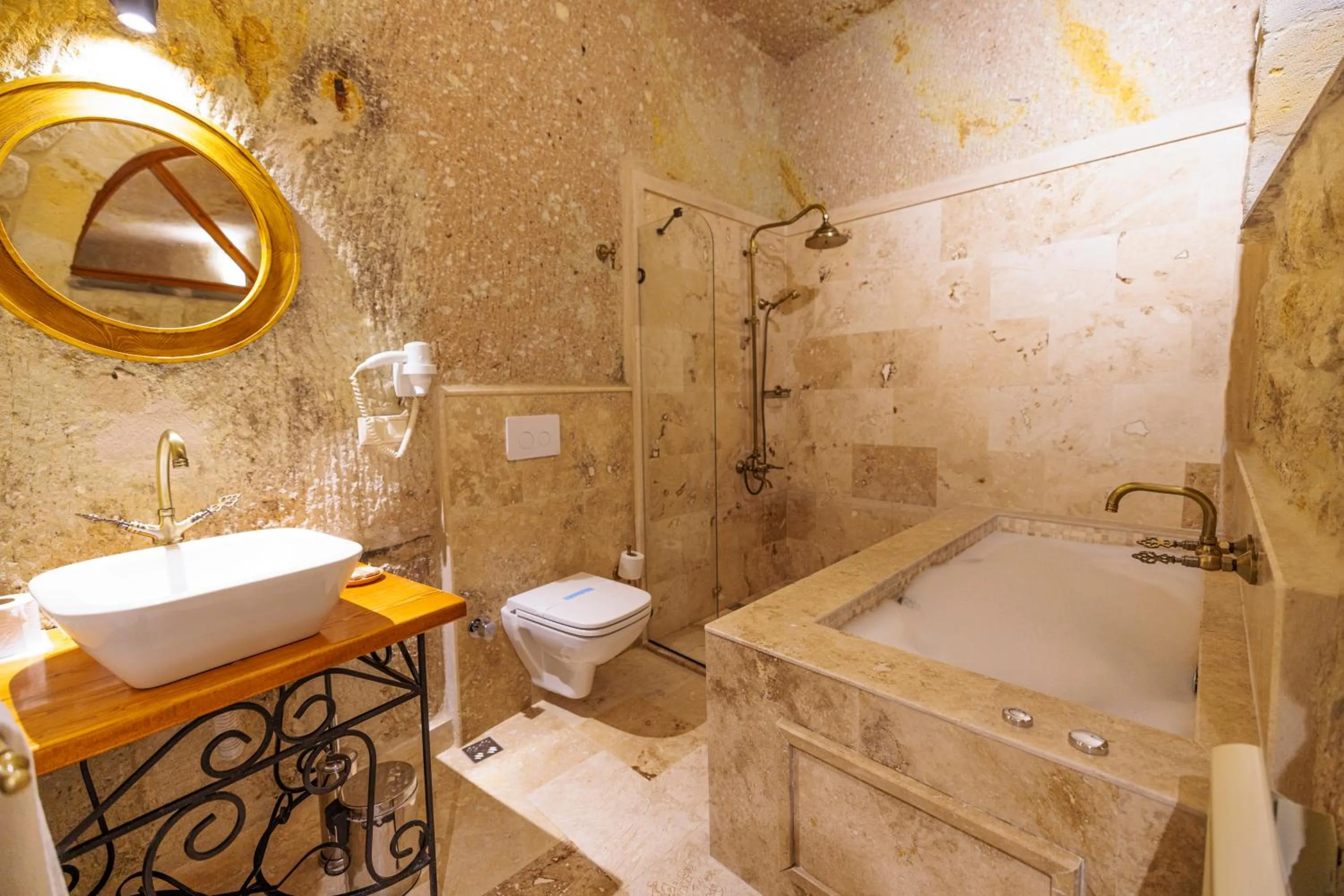 Shower in Canyon Cave Hotel