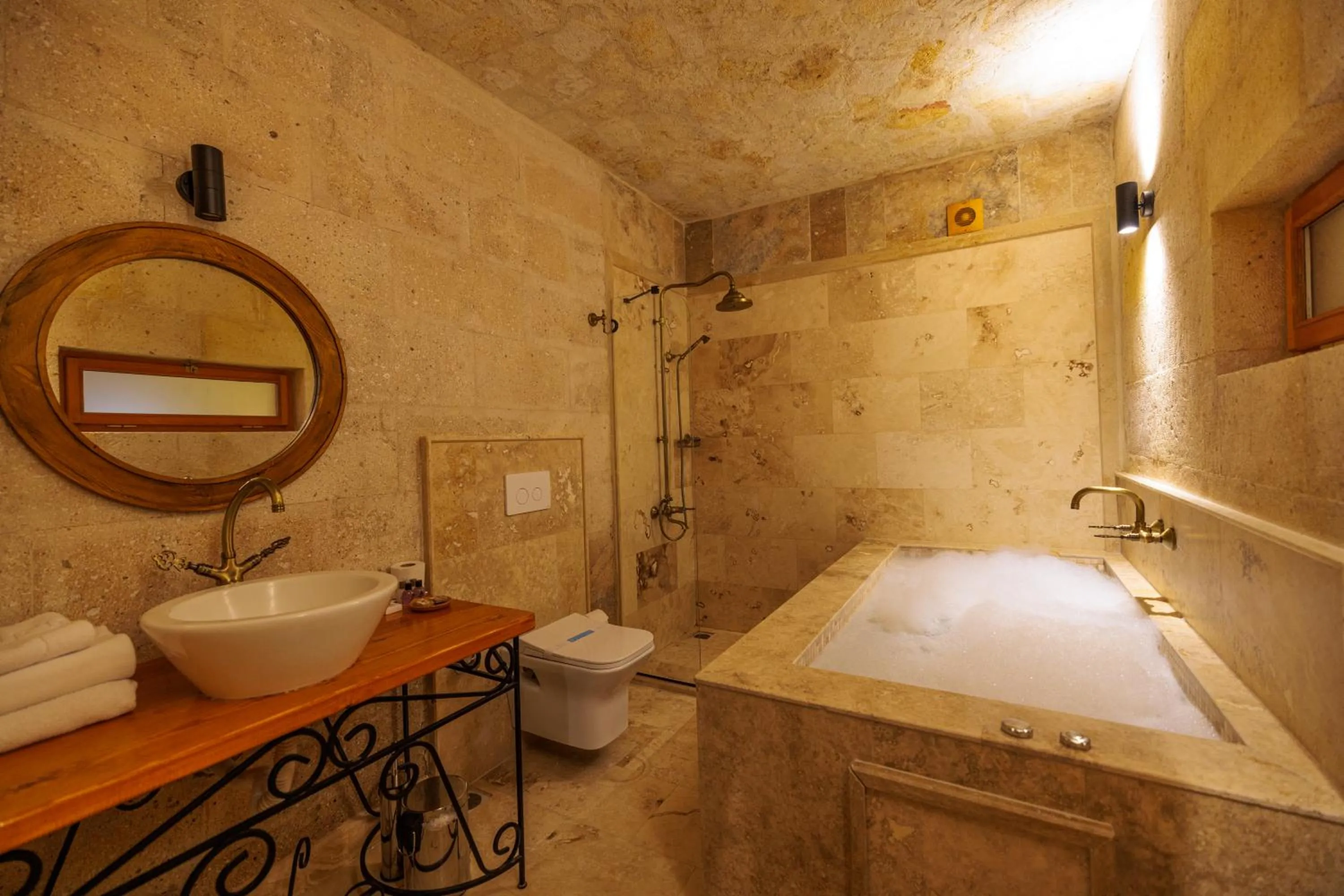 Shower in Canyon Cave Hotel