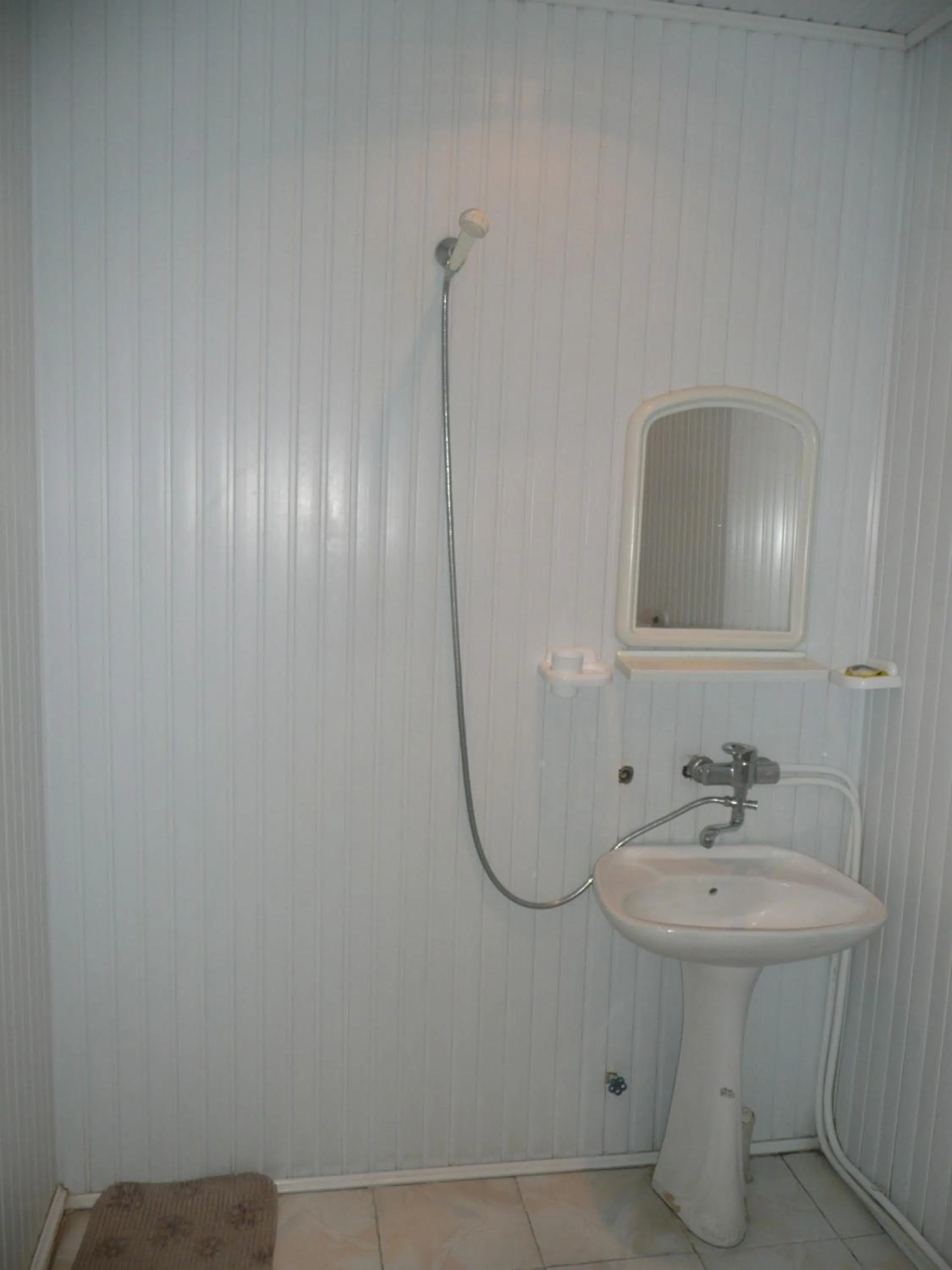 Twin Room - single occupancy in Hotel Life