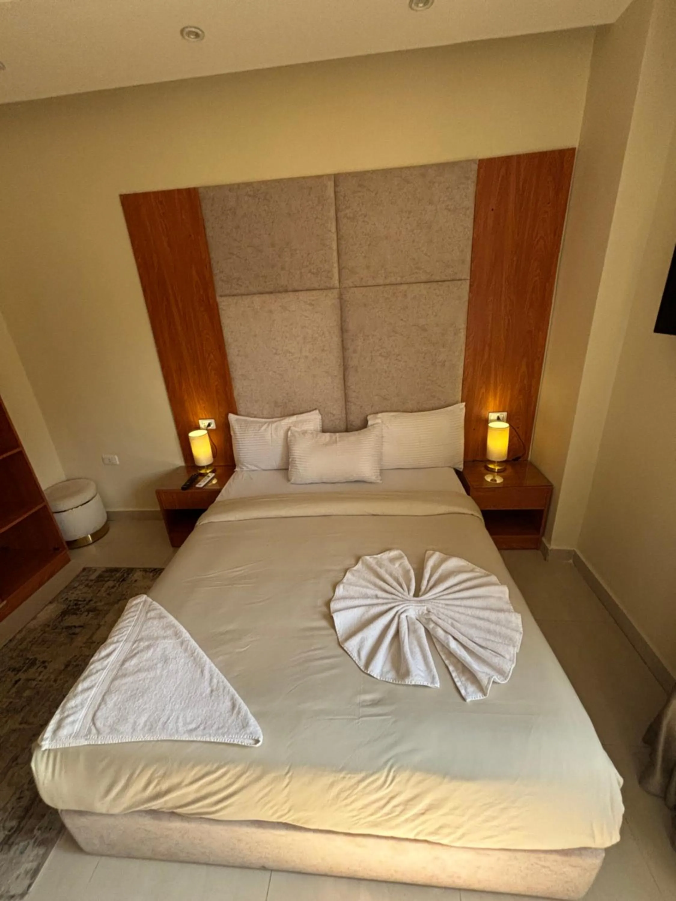 Photo of the whole room, Bed in Solima Pyramids View