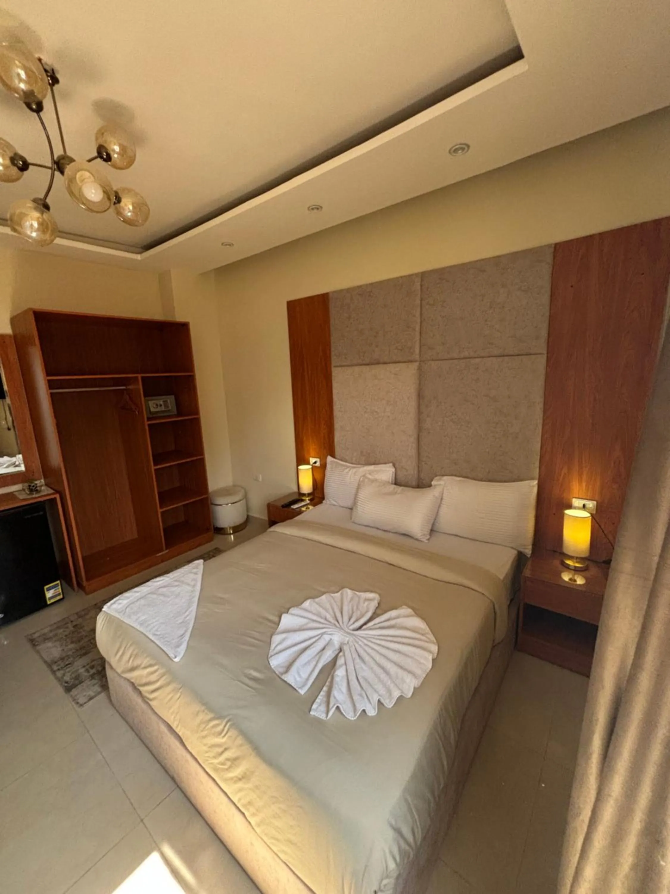 Photo of the whole room, Bed in Solima Pyramids View