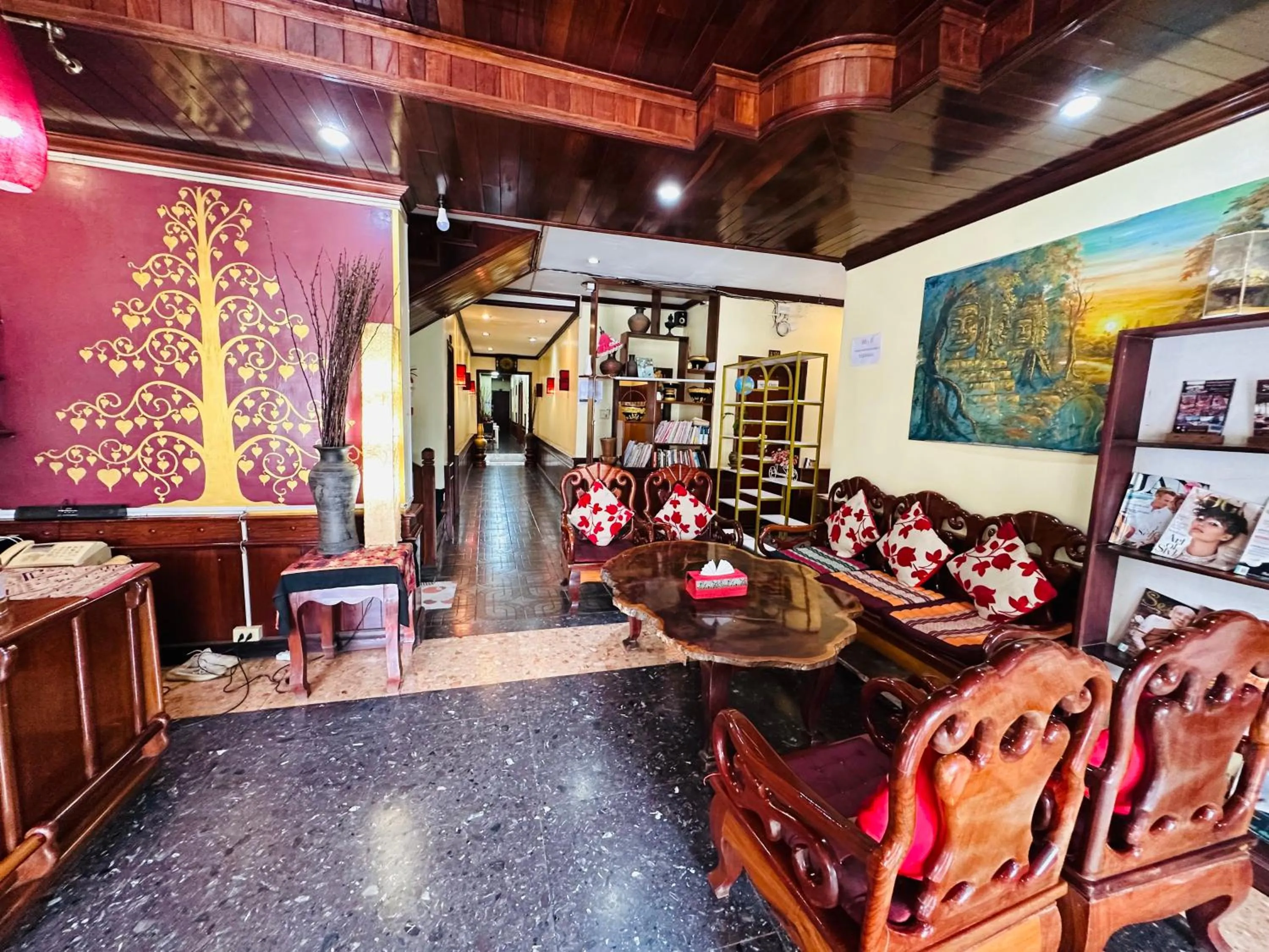 Communal lounge/ TV room in Visoun Luang Prabang Hotel