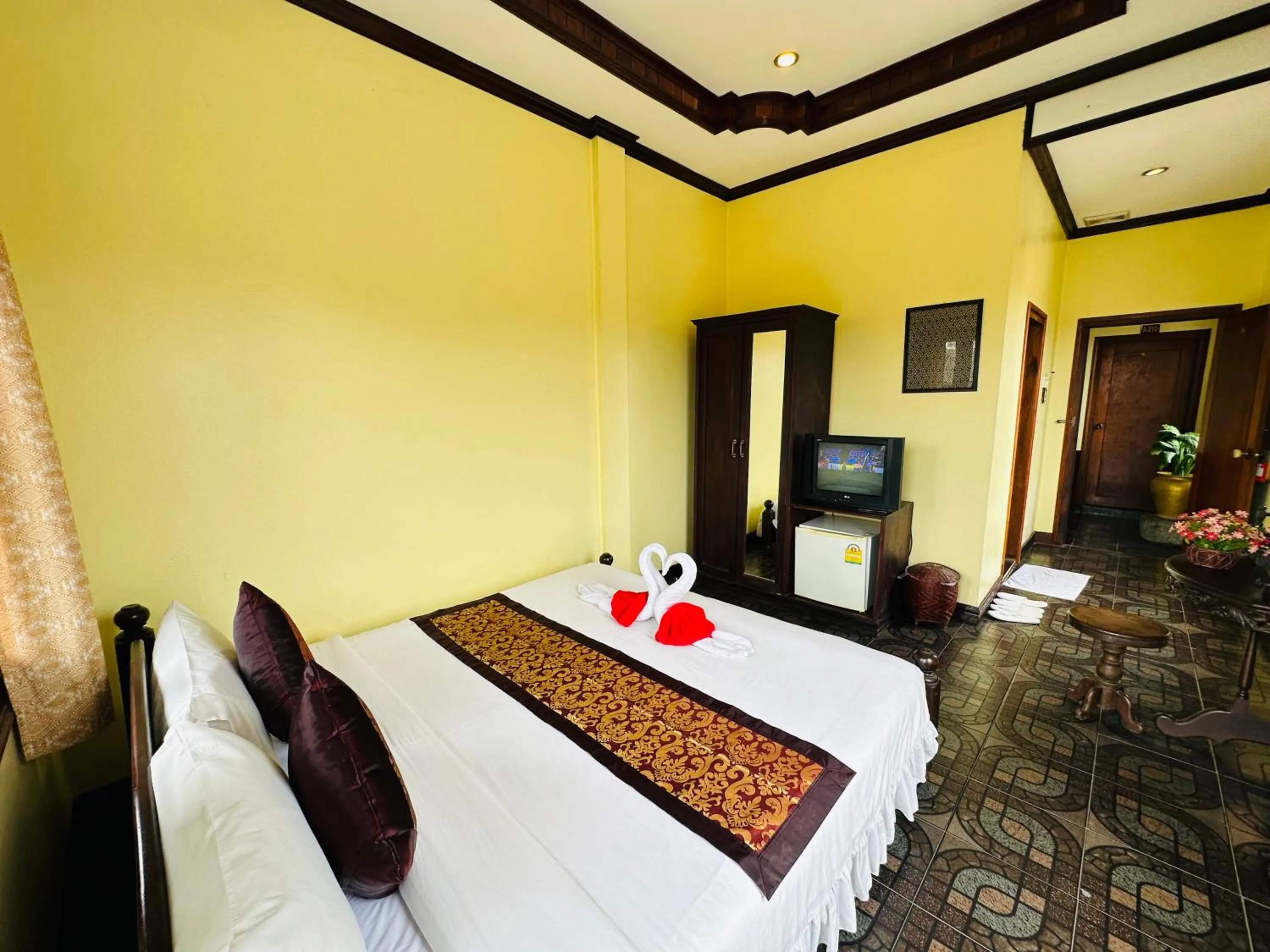 Communal lounge/ TV room in Visoun Luang Prabang Hotel