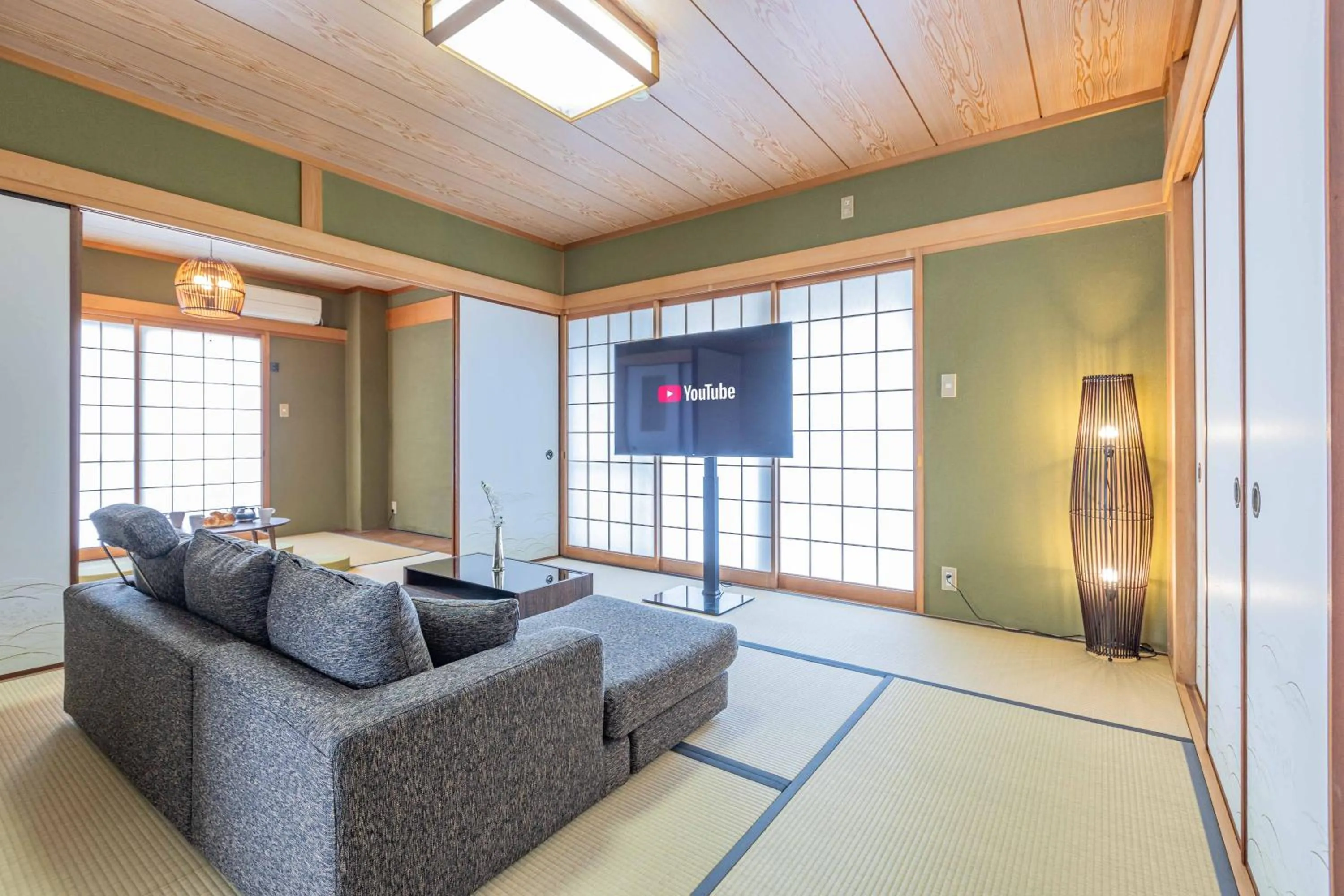 TV and multimedia in Azami Ann Maisonette