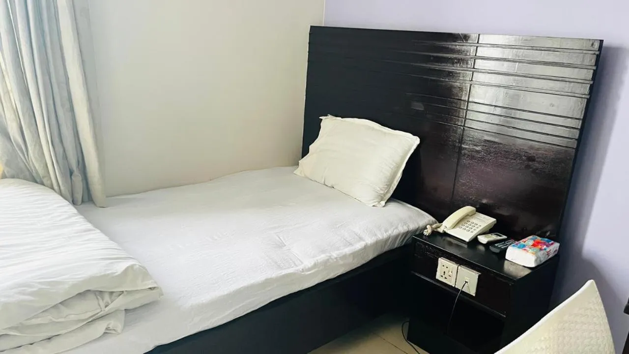 Bed in Hotel Royal Palm