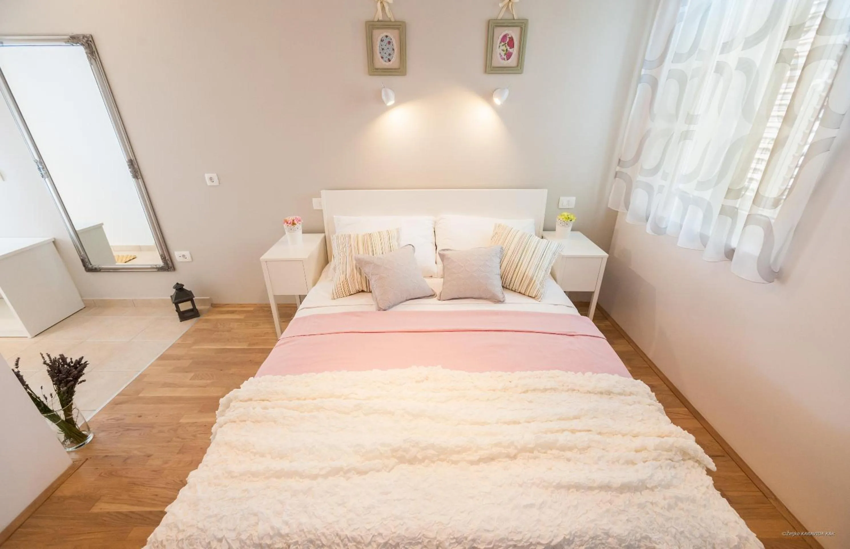 Bed in Aldo Apartments Center