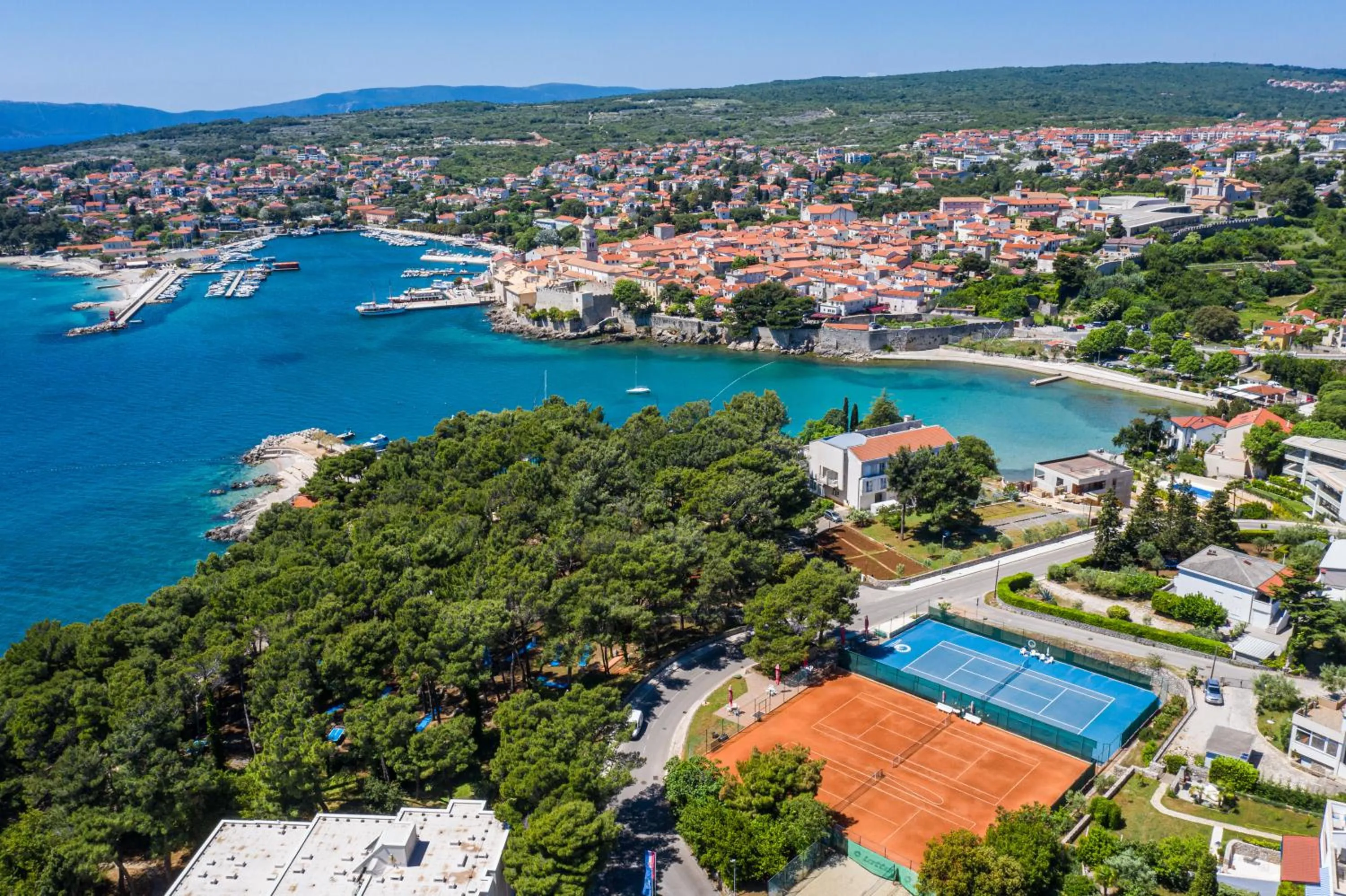 Tennis court in Villa Lovorka - Hotel Resort Dražica