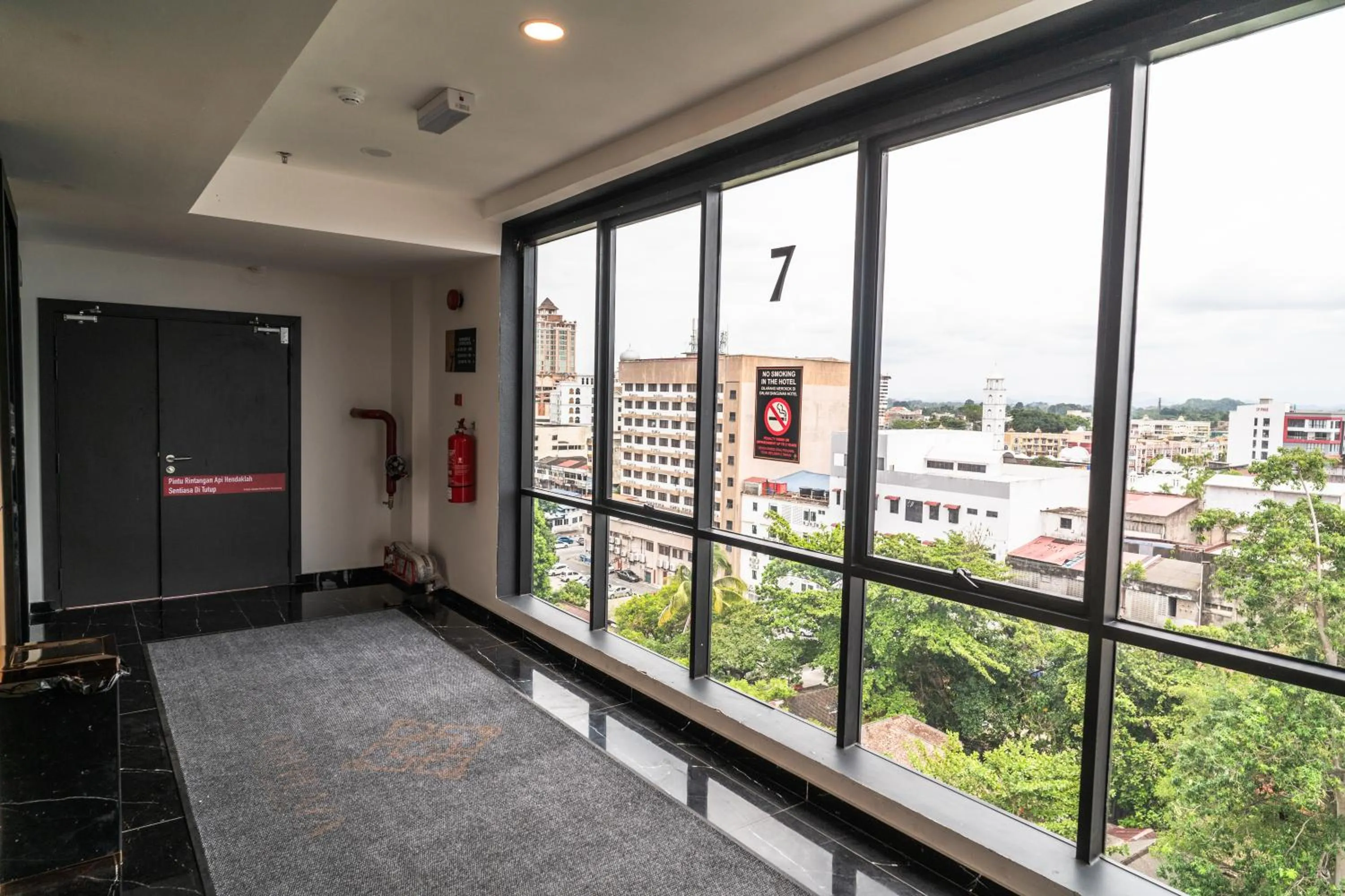 City view in DJ Citi Plaza Hotel & Suites