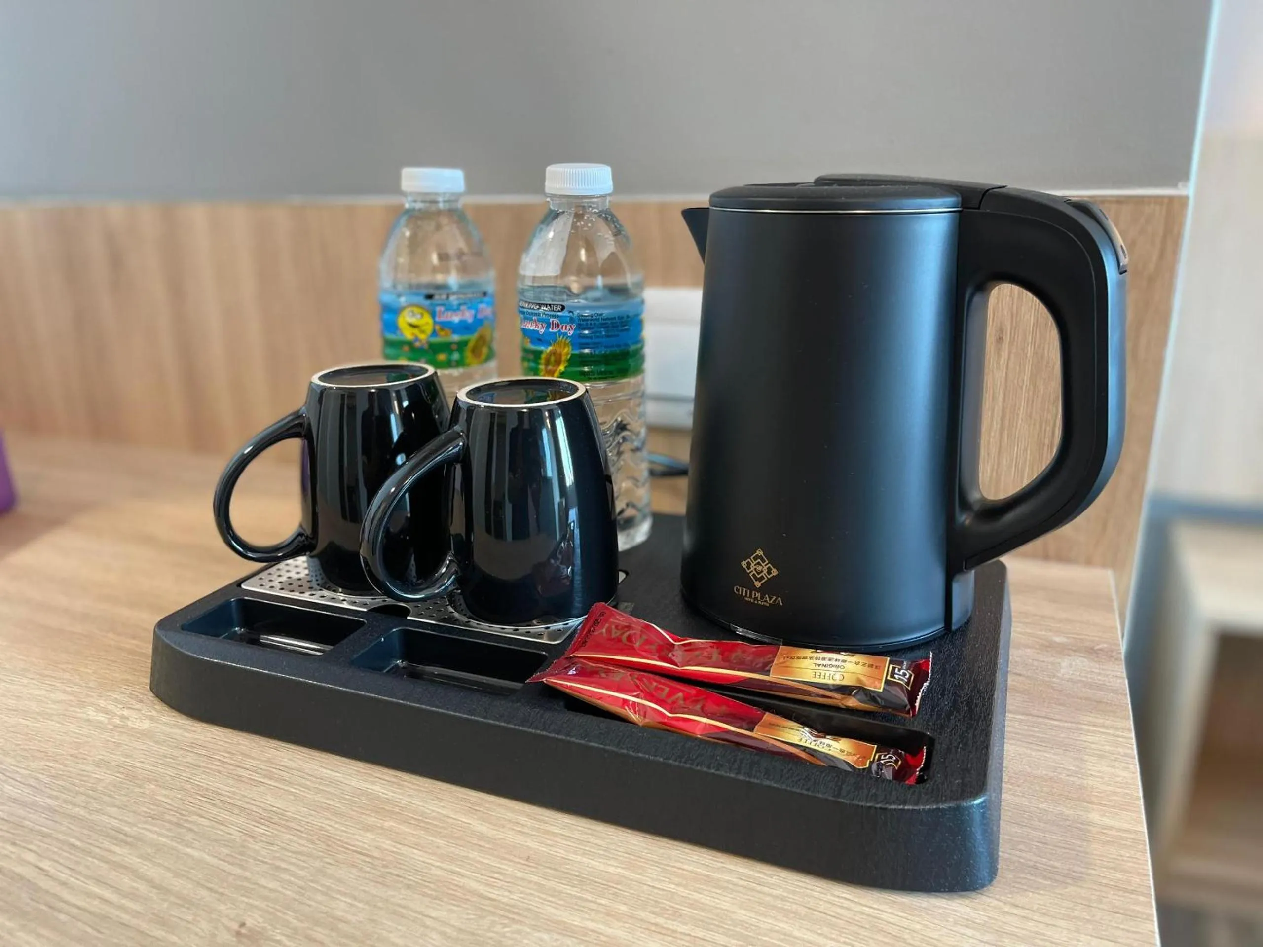 Coffee/tea facilities in DJ Citi Plaza Hotel & Suites