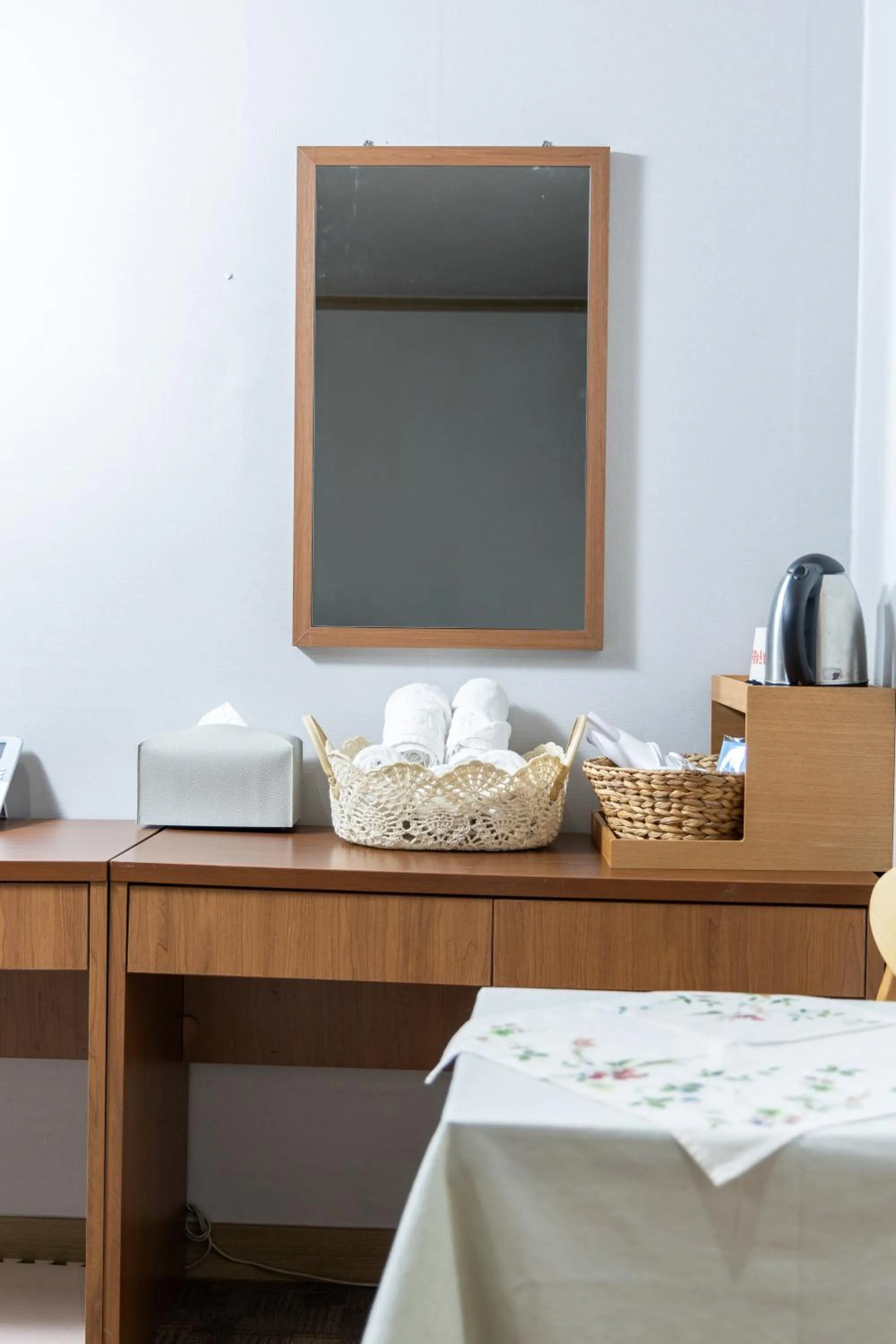 towels, Bed in Buan Tree California Hotel