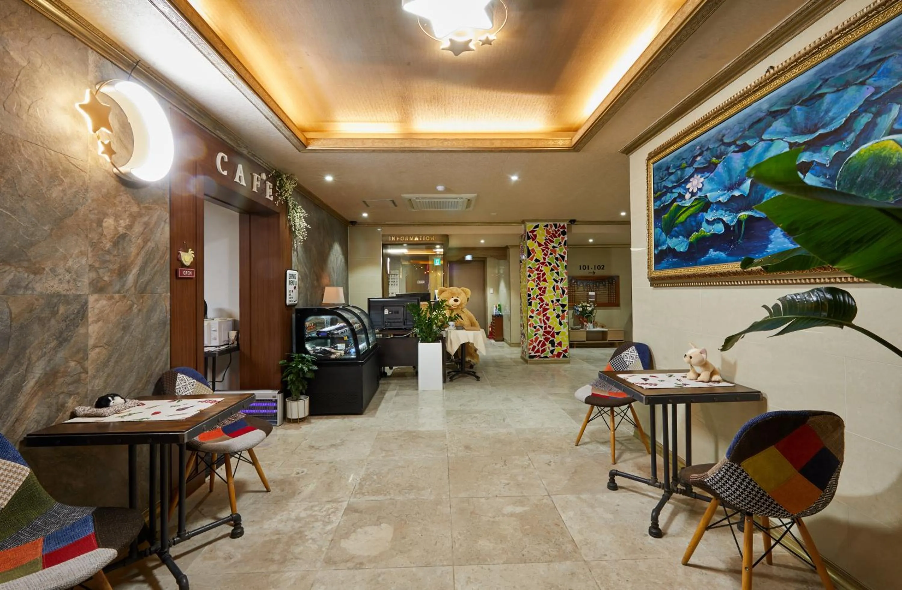 Lobby or reception in Buan Tree California Hotel