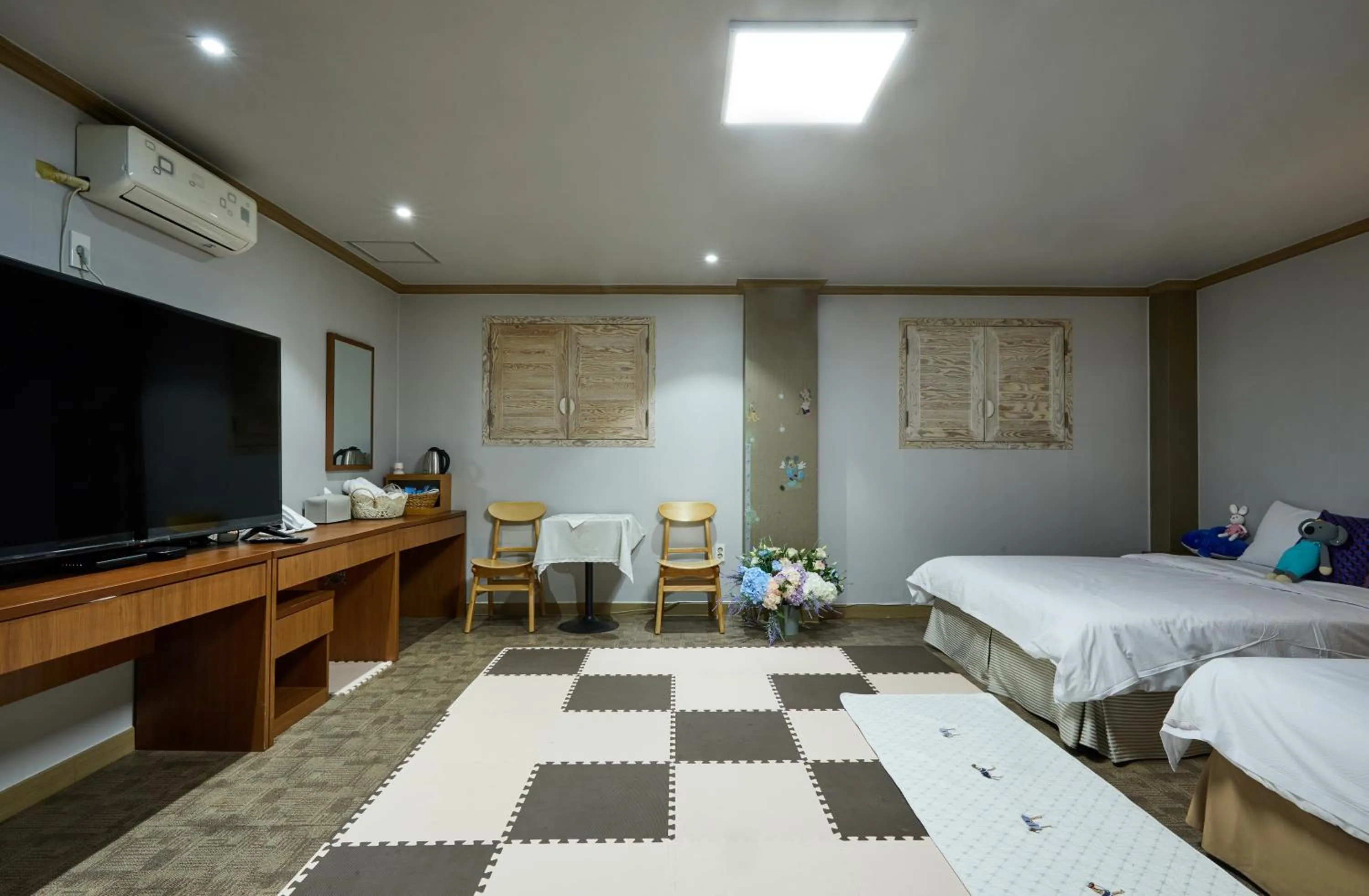 Bed in Buan Tree California Hotel