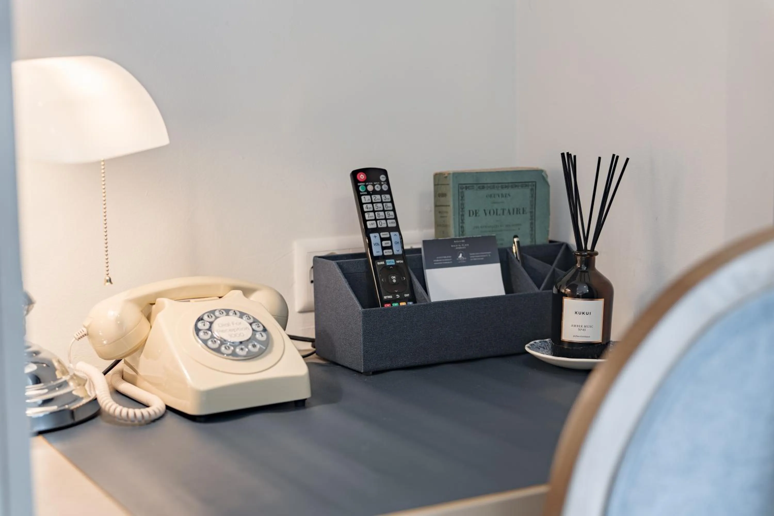 Seating area in Mirabeau Etoile