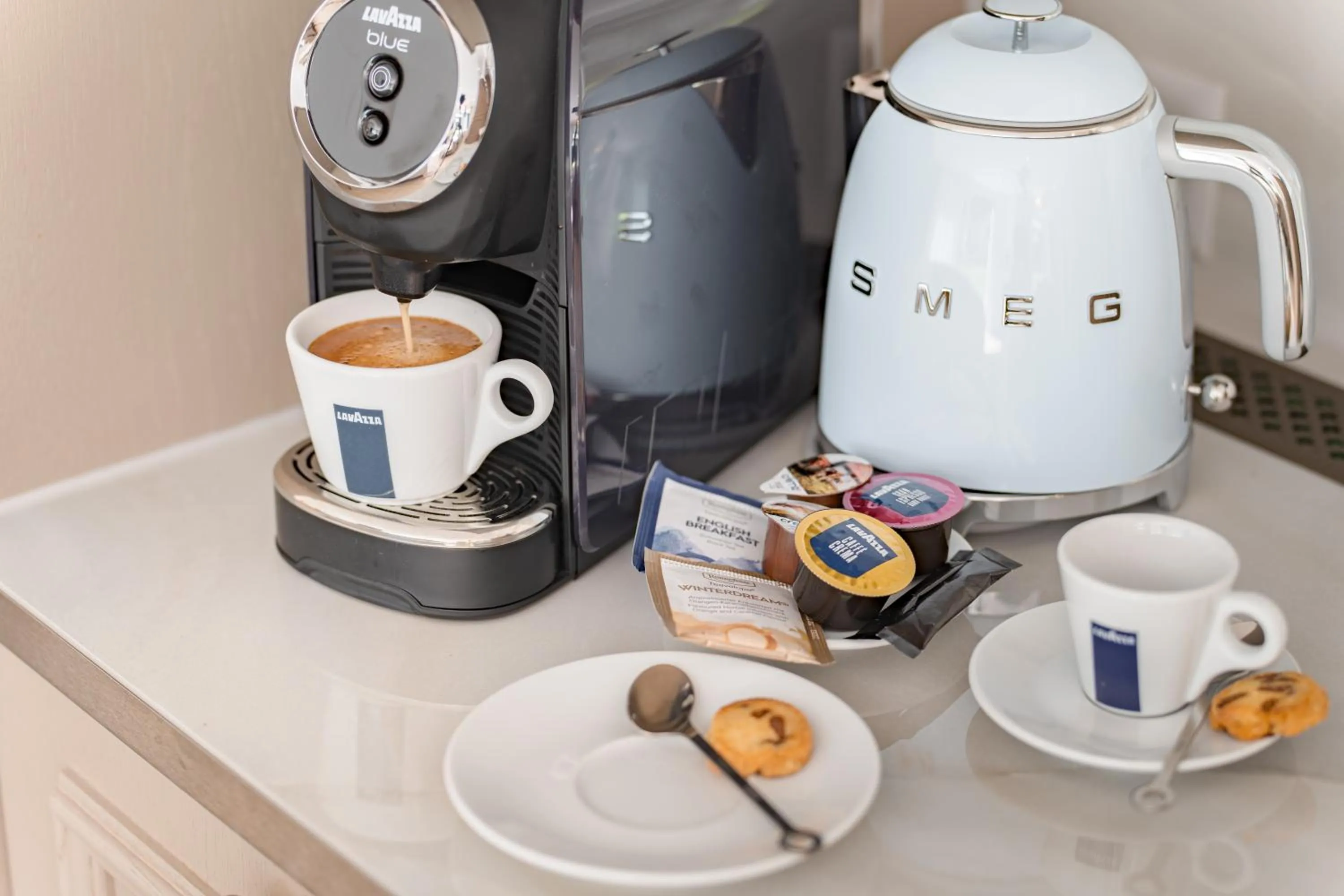 Coffee/tea facilities in Mirabeau Etoile