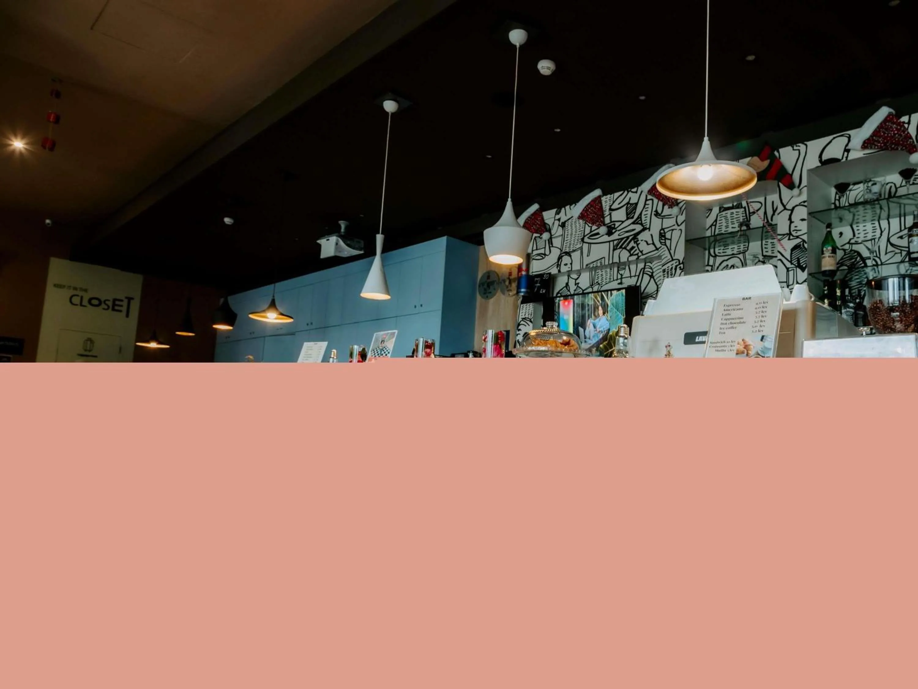 Lounge or bar in Ibis Sofia Airport Hotel