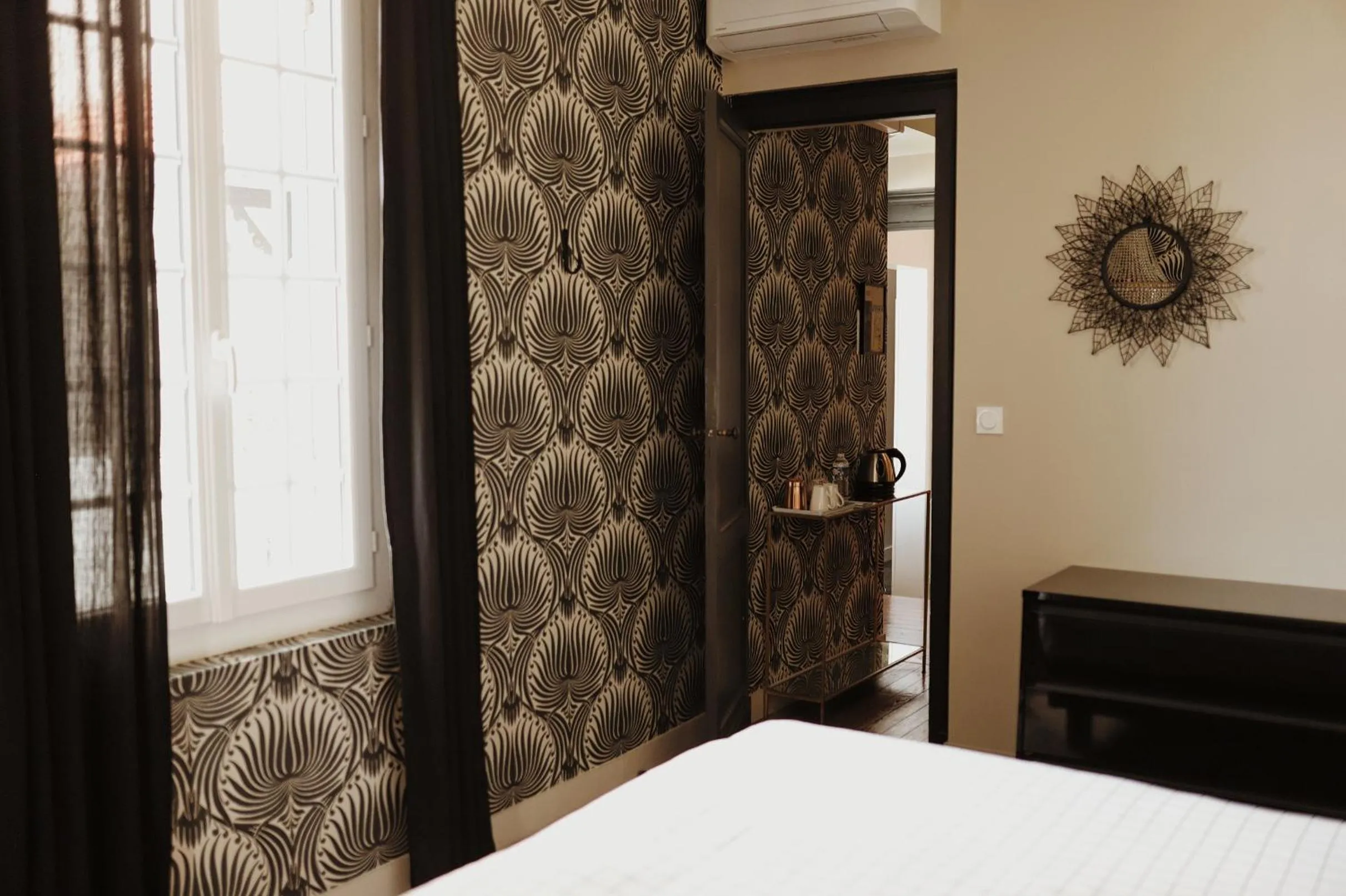 Bed in Hotel Home Arcachon