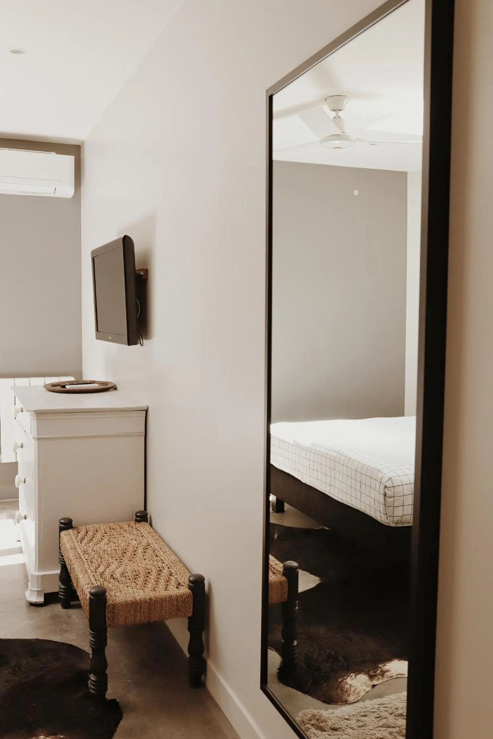 Bed in Hotel Home Arcachon