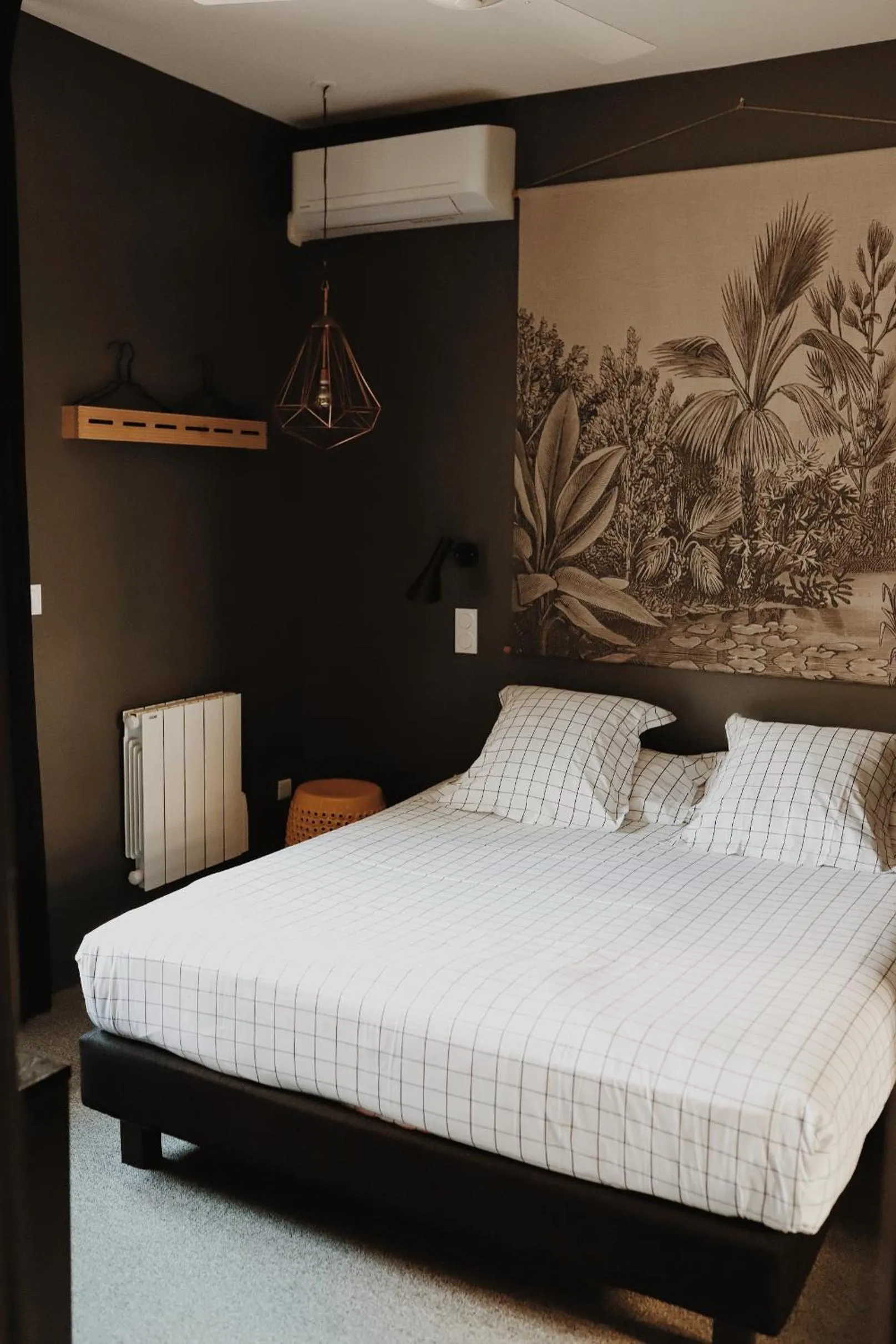 Bed in Hotel Home Arcachon
